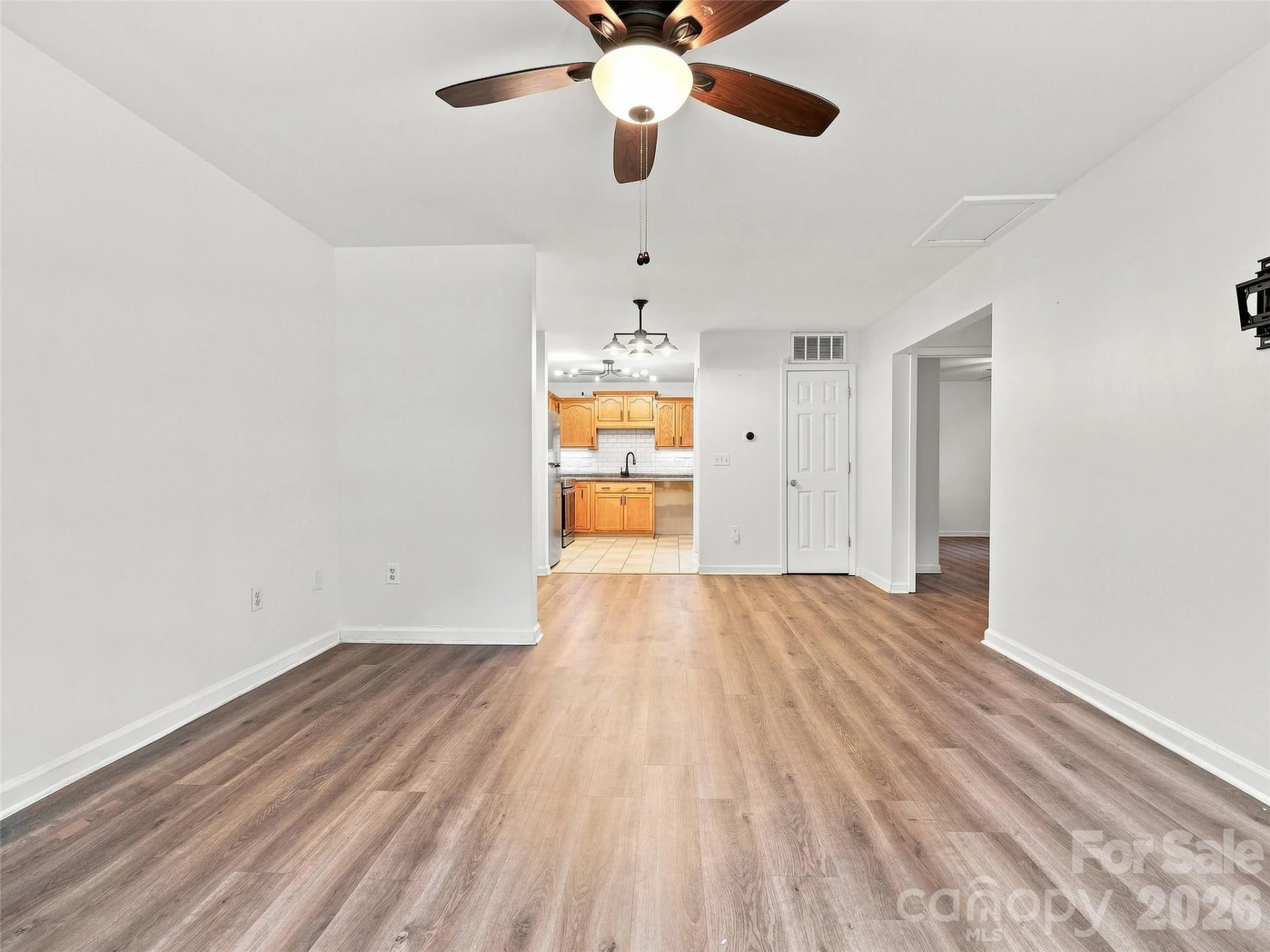 19 Krista Circle #E - Photo 7