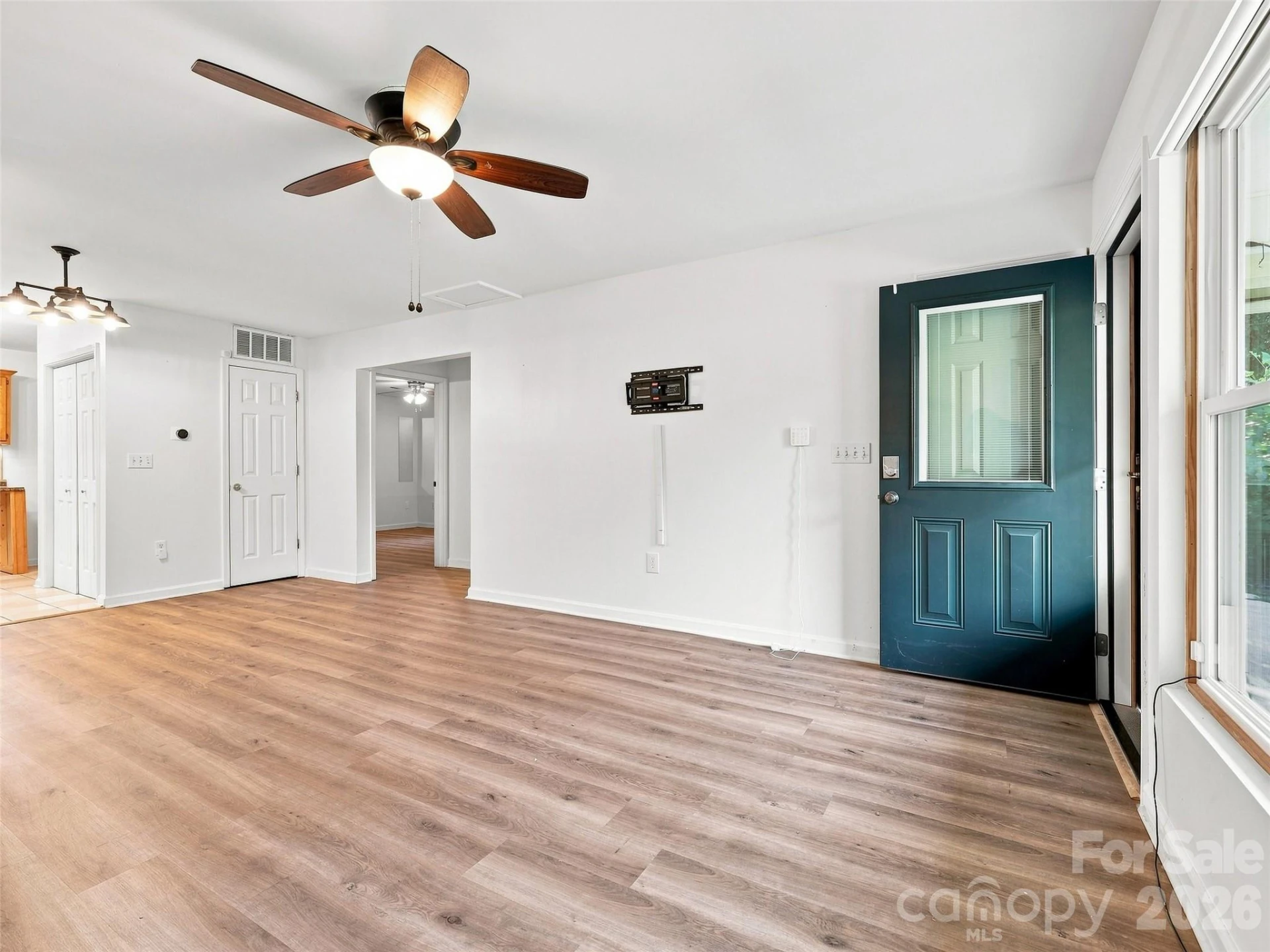19 Krista Circle #E - Photo 8