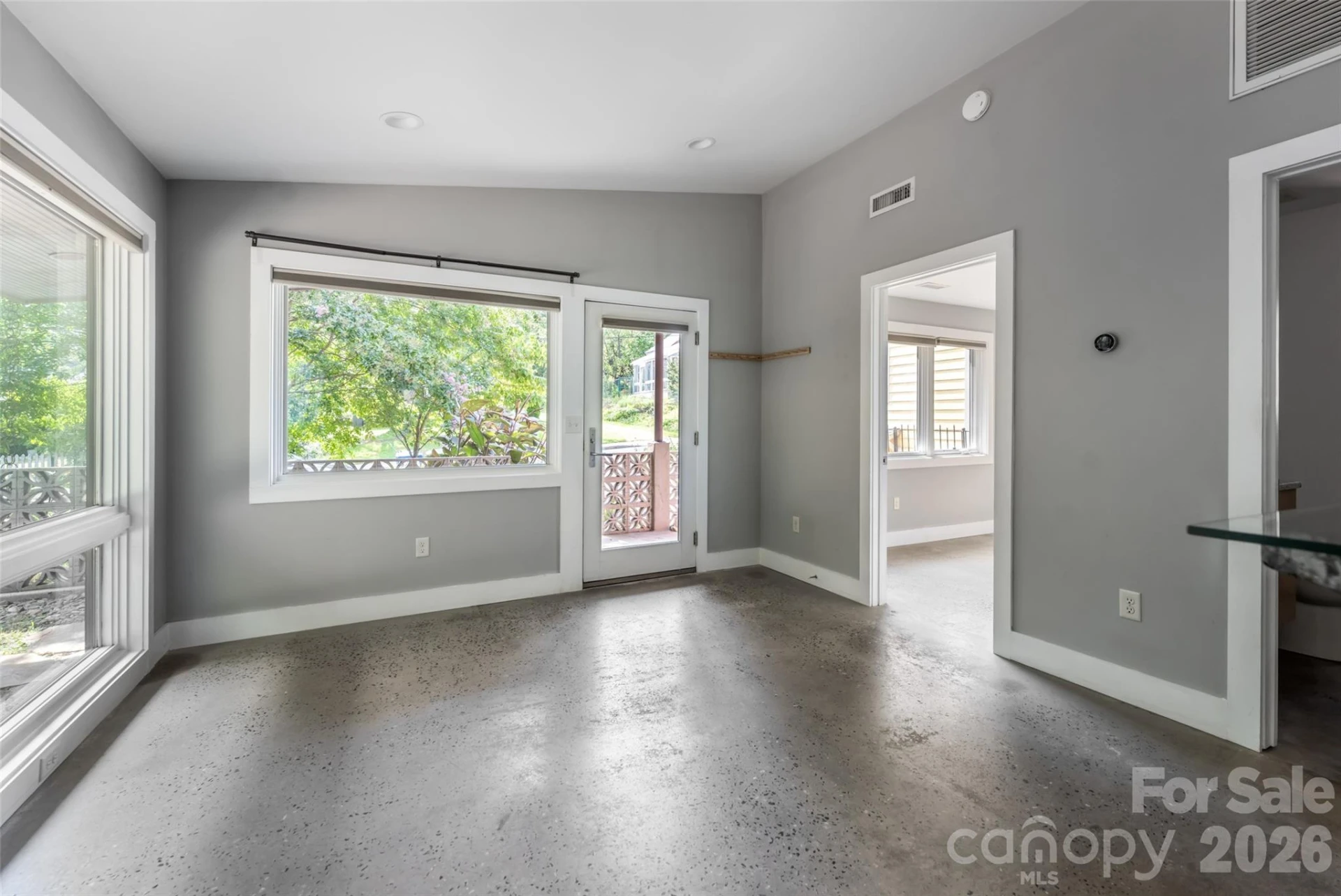 82 Mount Clare Avenue - Photo 9