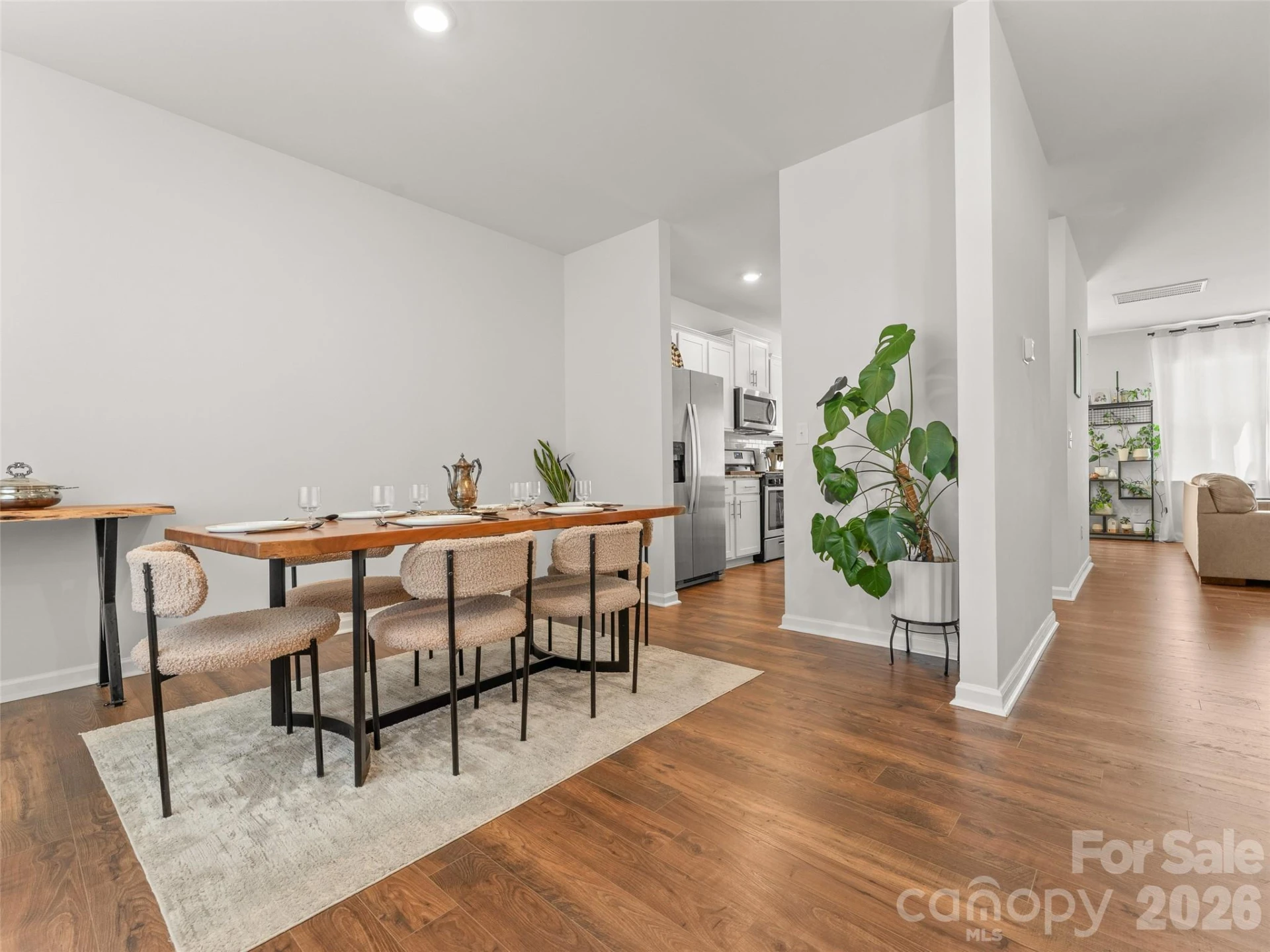 302 woodnettle Lane #18 - Photo 3
