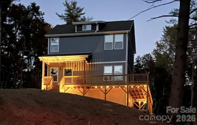 46 Old Chestnut Lane, Hendersonville, NC, 28739
