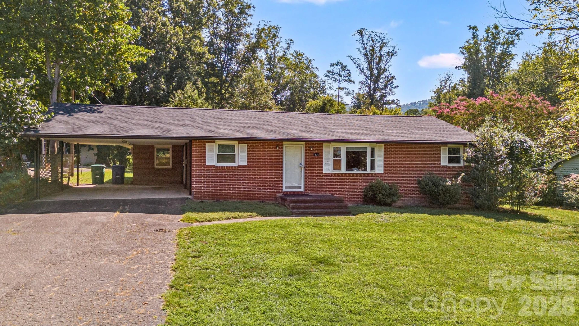376 School Road E - Photo 2