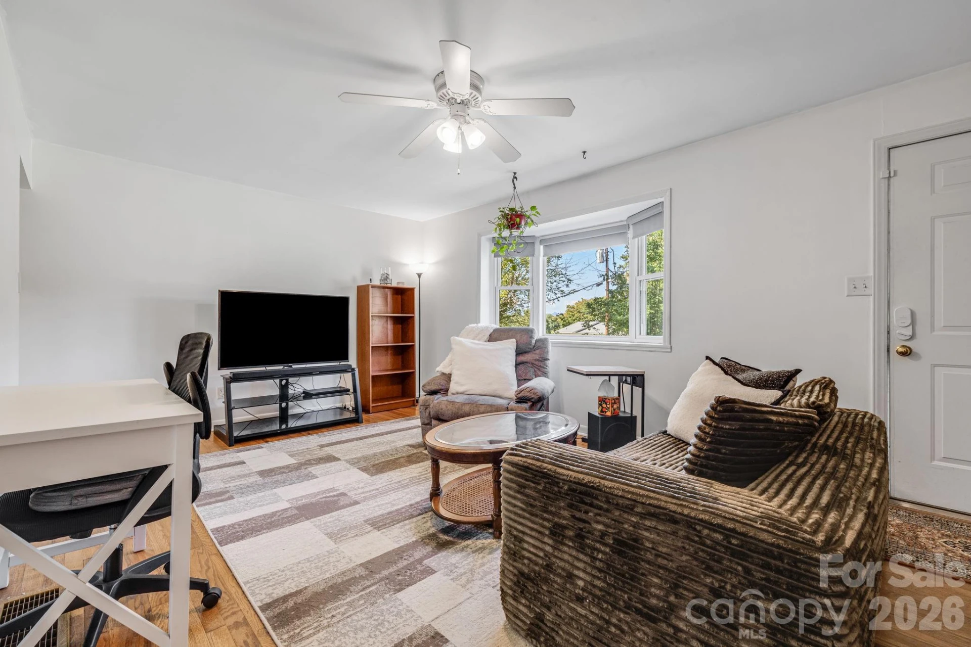 376 School Road E - Photo 5