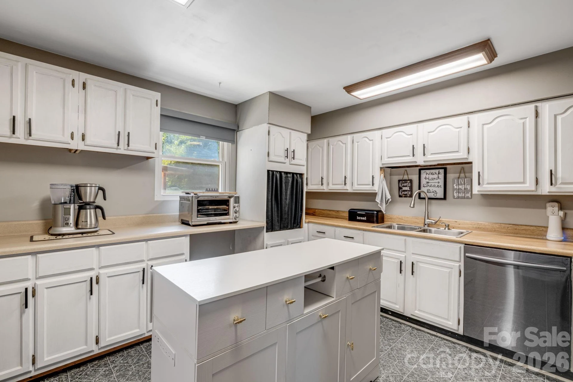 376 School Road E - Photo 8