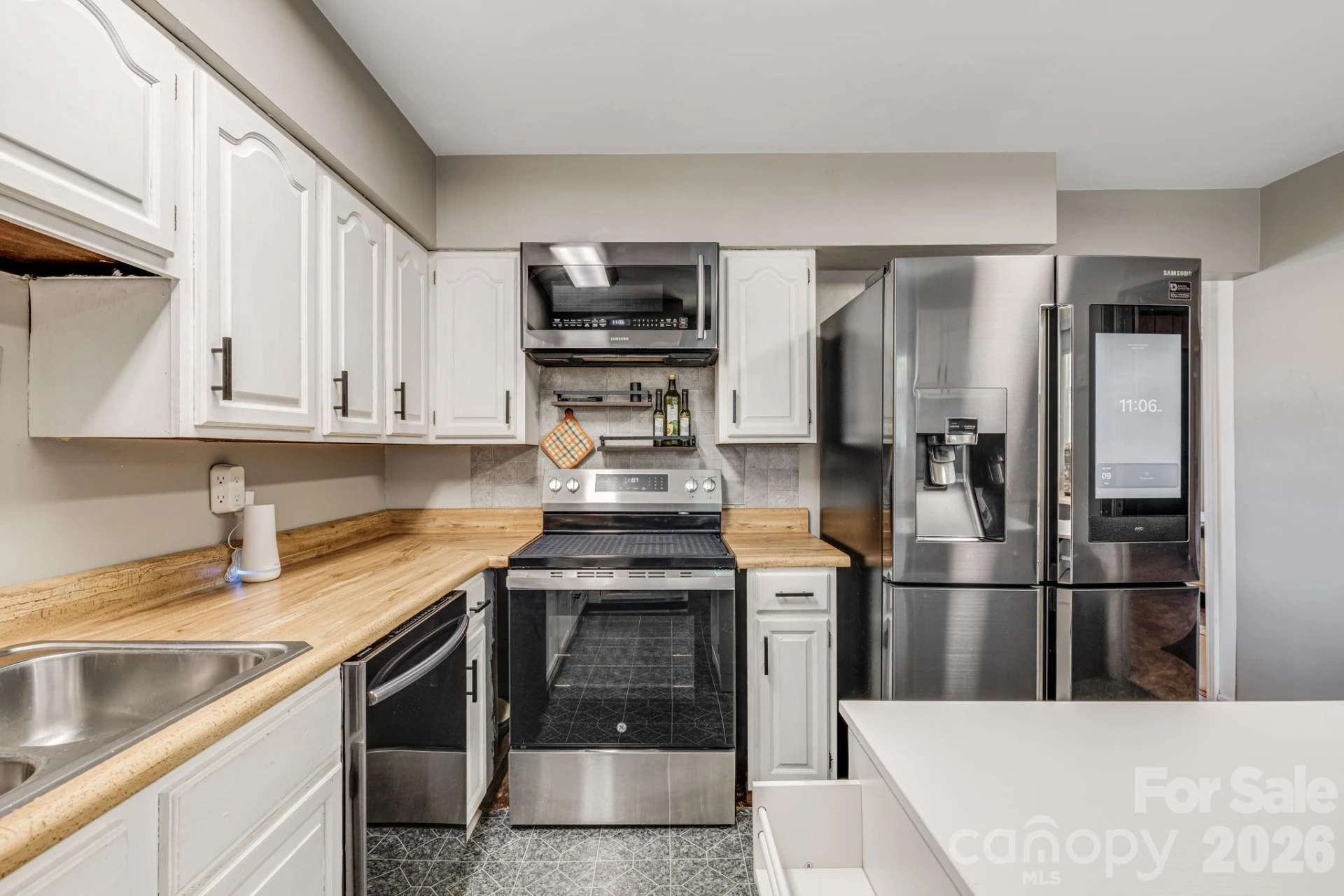 376 School Road E - Photo 10