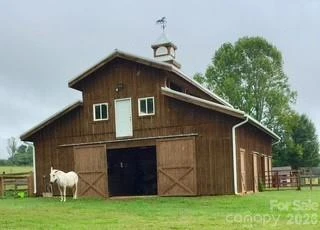 157 J A Hampton Road - Photo 2