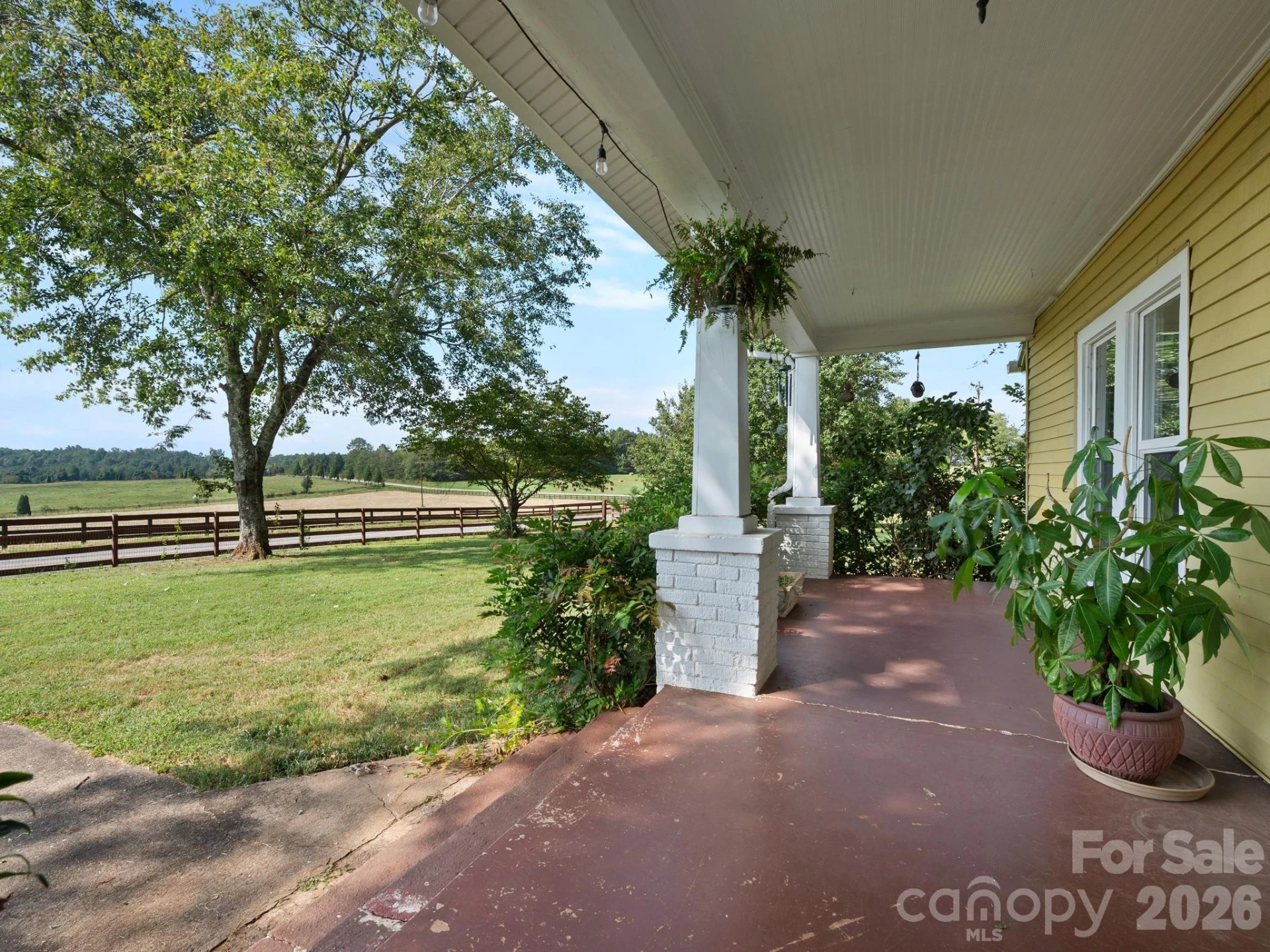 157 J A Hampton Road - Photo 2