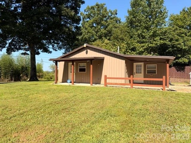 1846 Deer Park Road - Photo 2