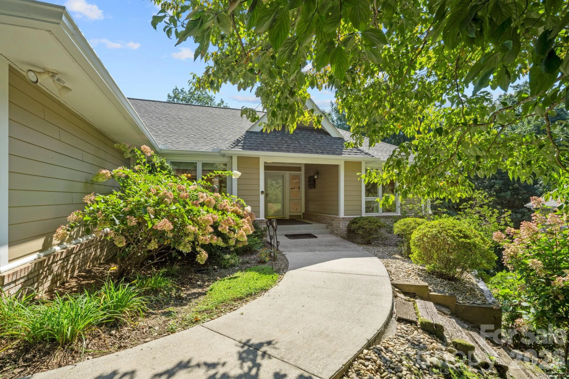 324 DAWNBROOK Drive - Photo 3