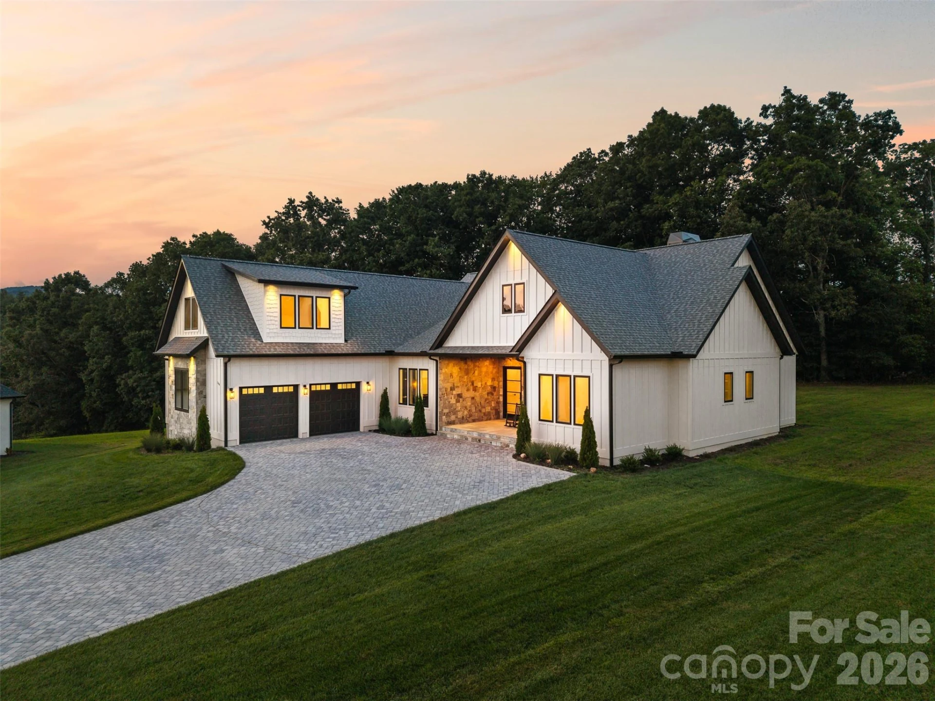 144 Golden Pasture Drive - Photo 2