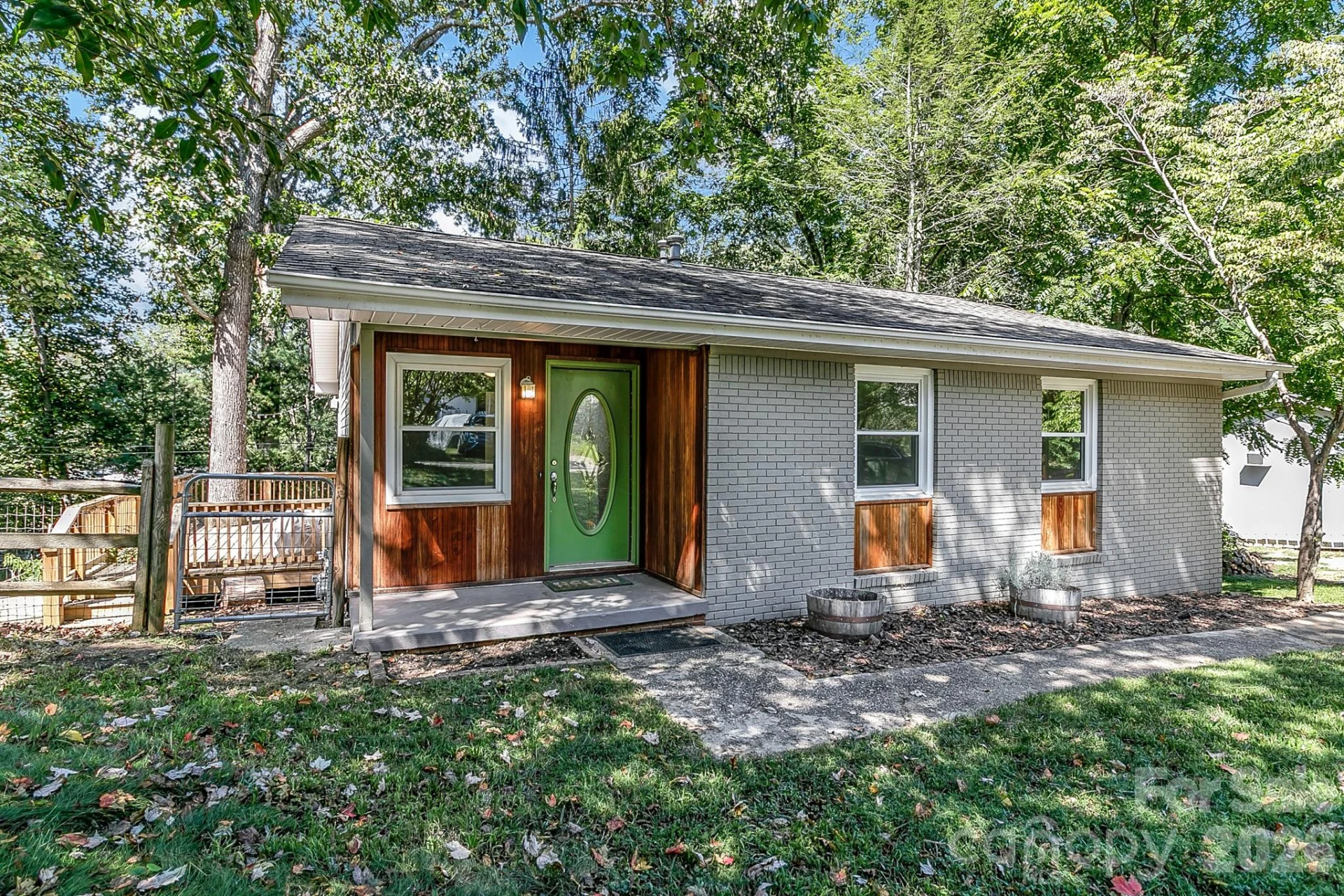 16 Merlin Way - Photo 2