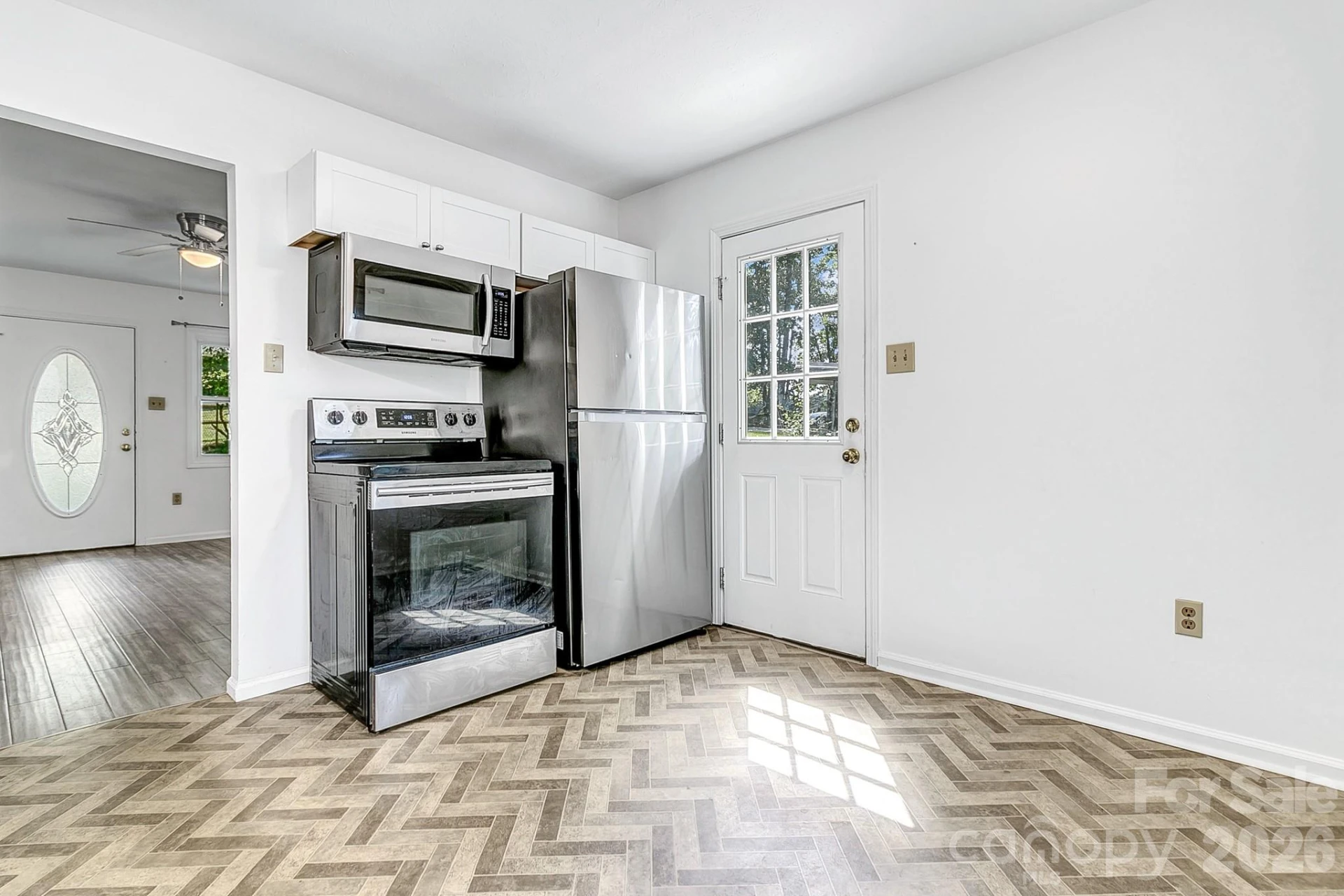 16 Merlin Way - Photo 4