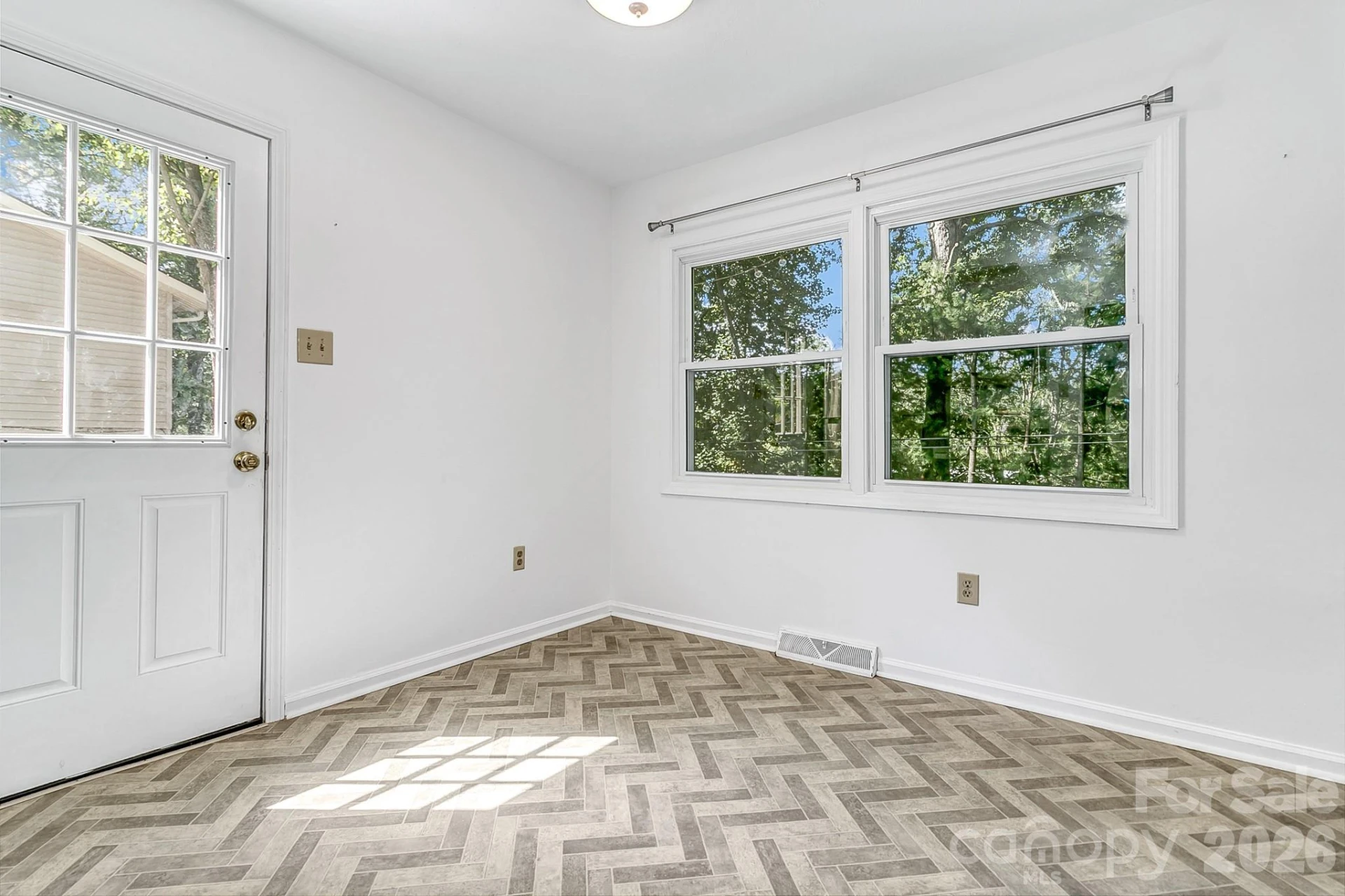 16 Merlin Way - Photo 7