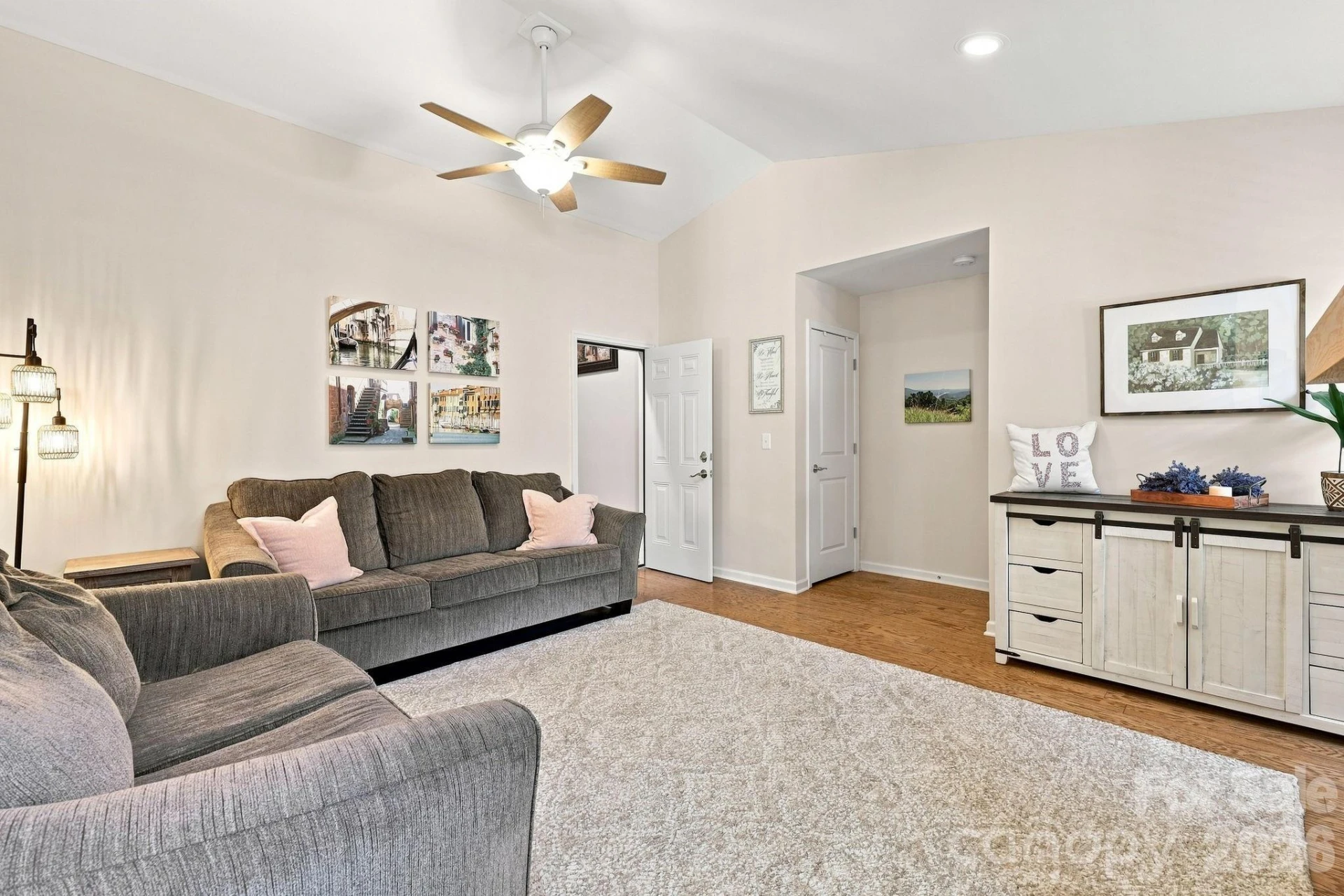72 Sunny Meadows Boulevard - Photo 6