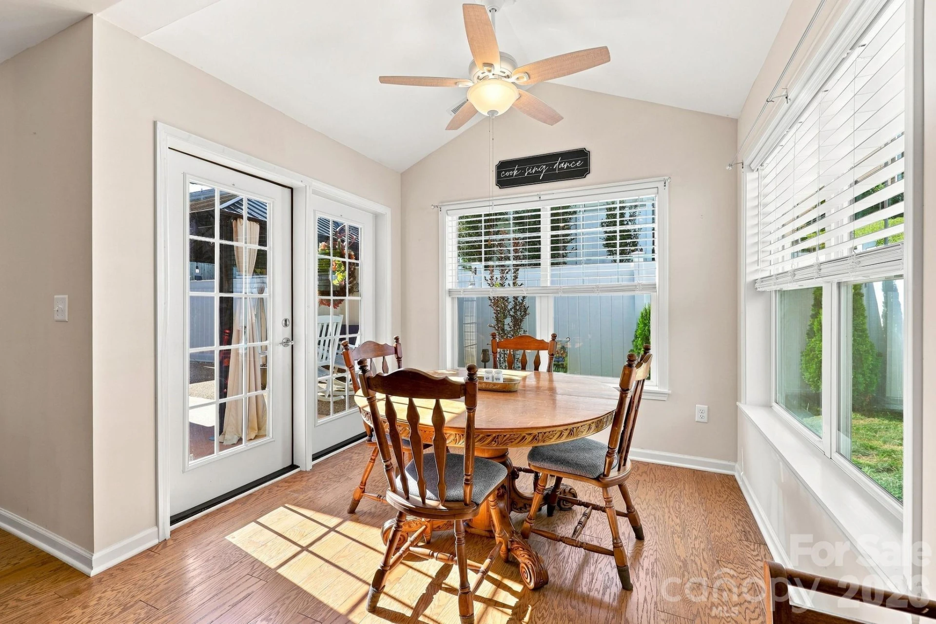 72 Sunny Meadows Boulevard - Photo 7