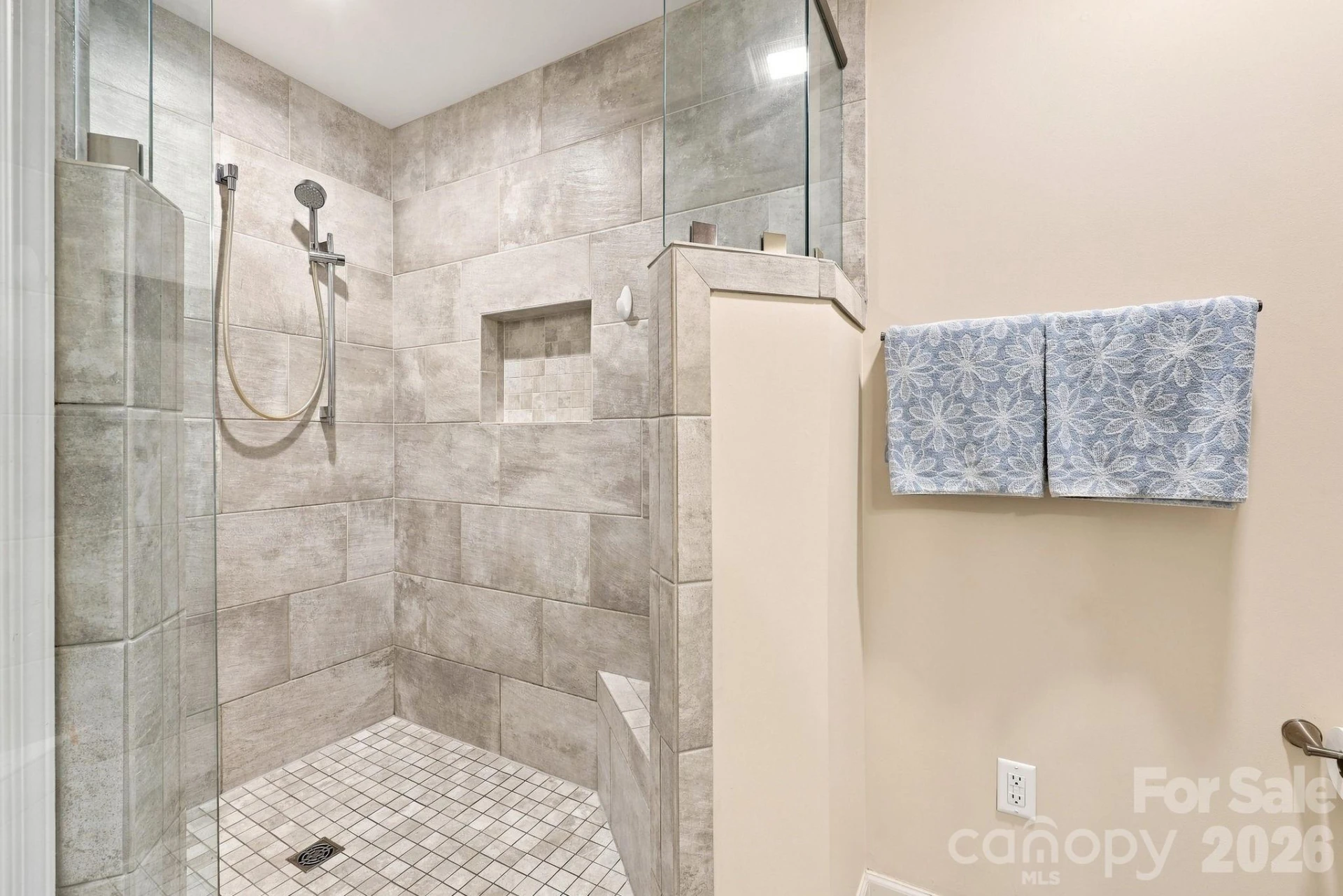 72 Sunny Meadows Boulevard - Photo 15