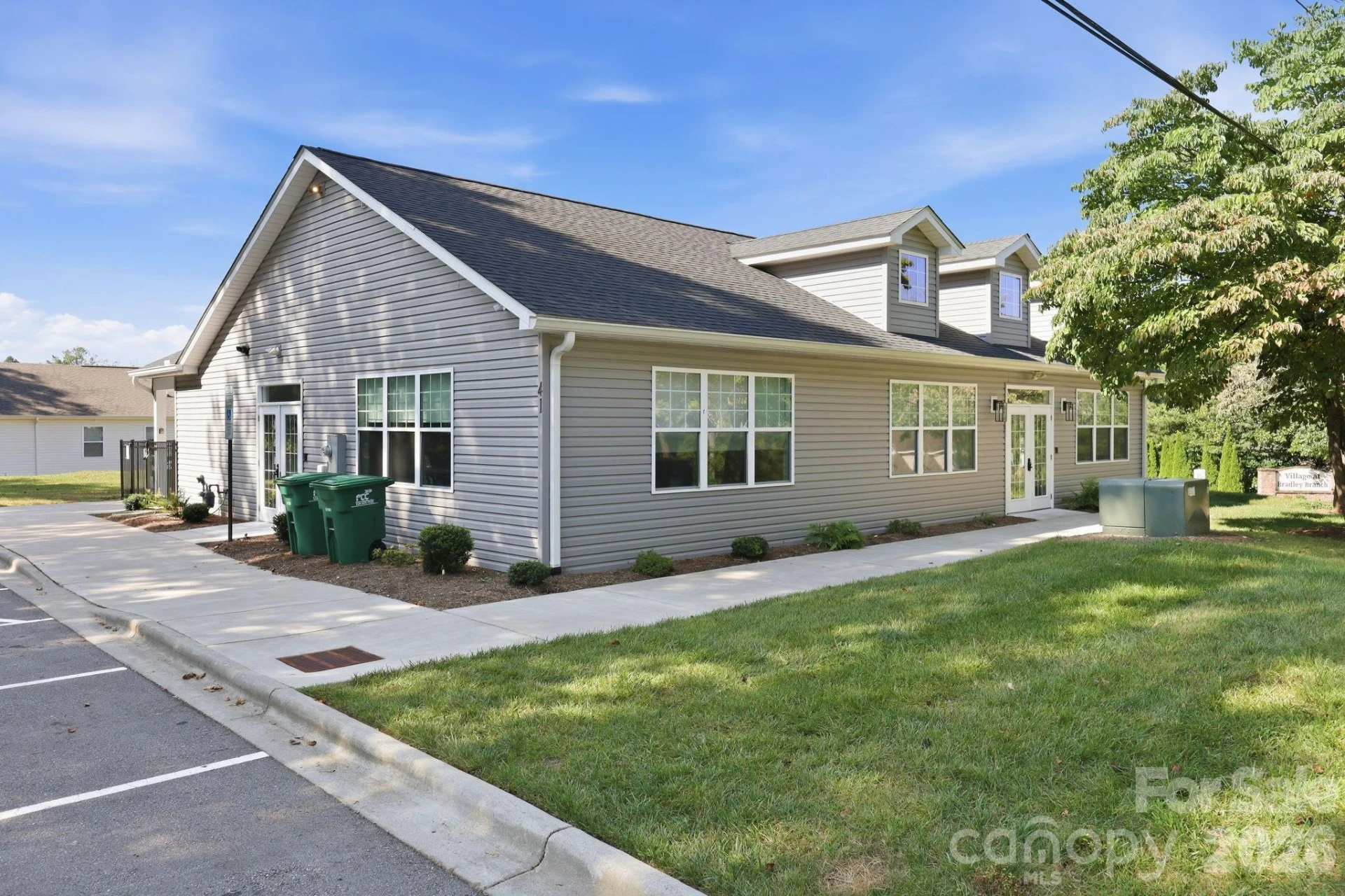 72 Sunny Meadows Boulevard - Photo 33