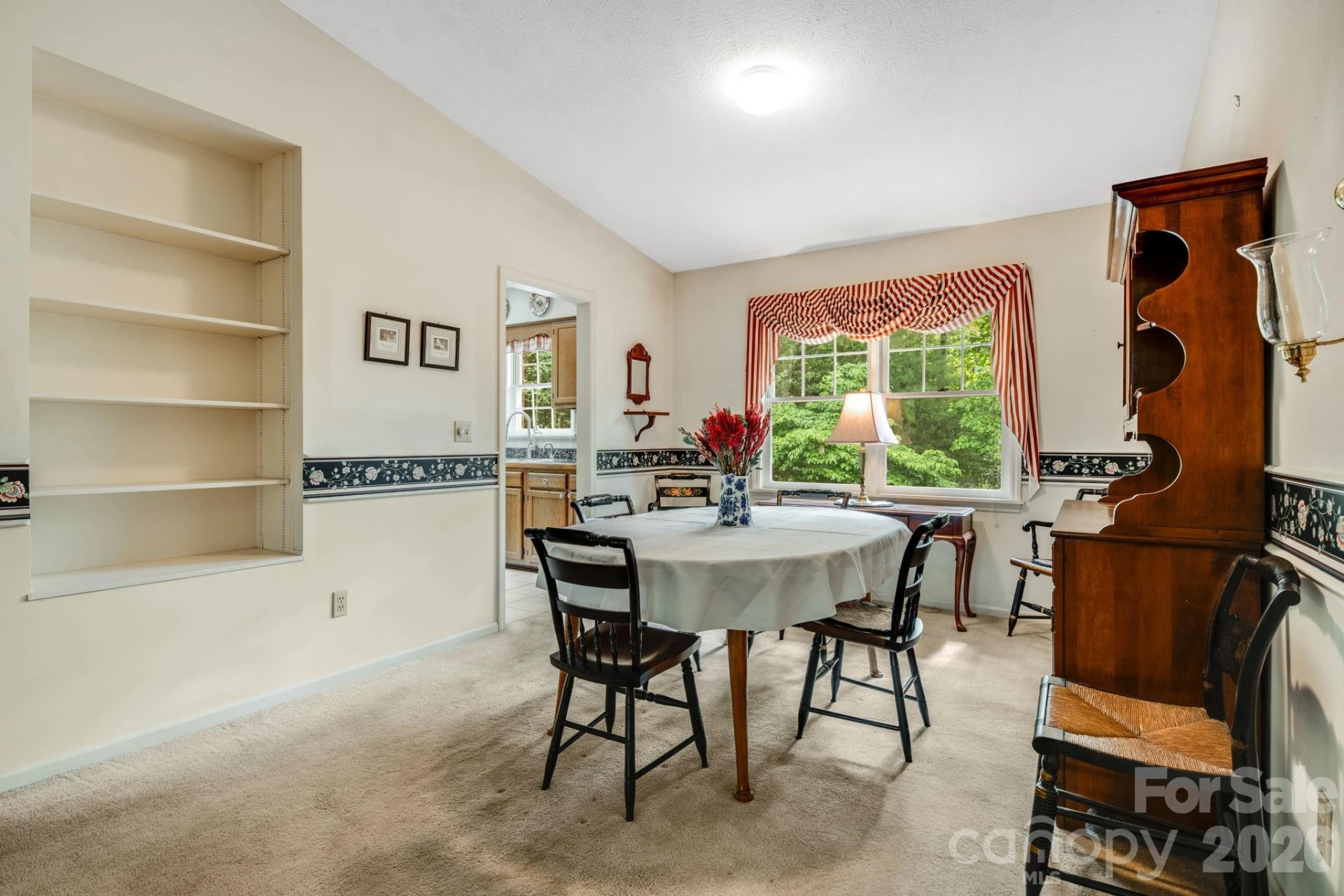636 Goldview Drive - Photo 8