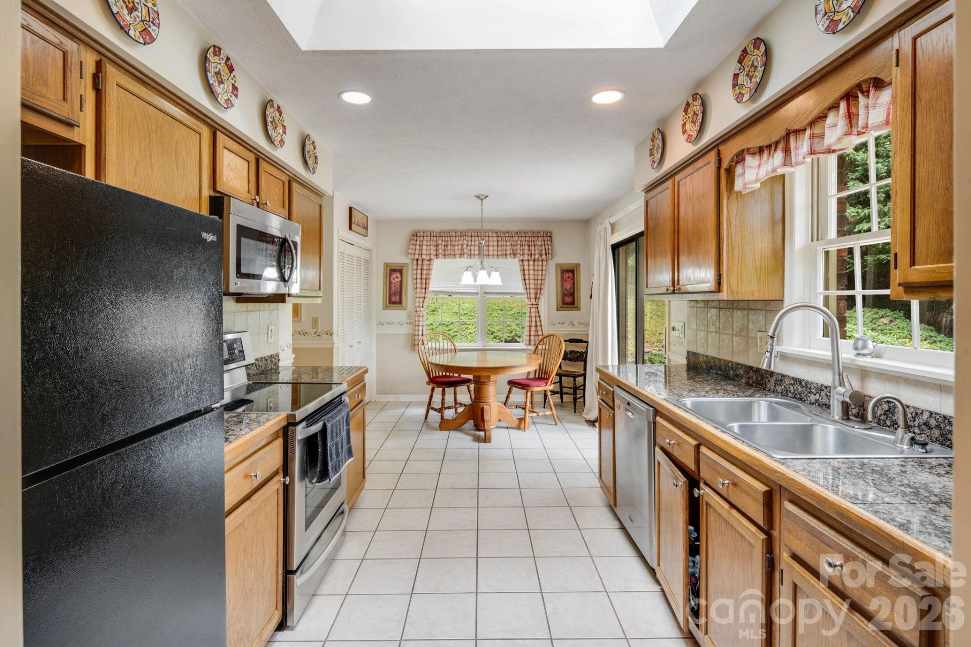 636 Goldview Drive - Photo 11
