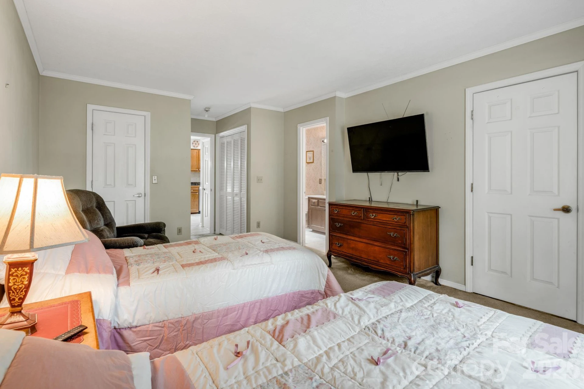 636 Goldview Drive - Photo 23