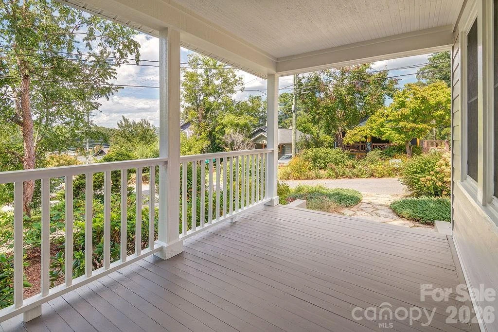 11 Temple Avenue - Photo 3