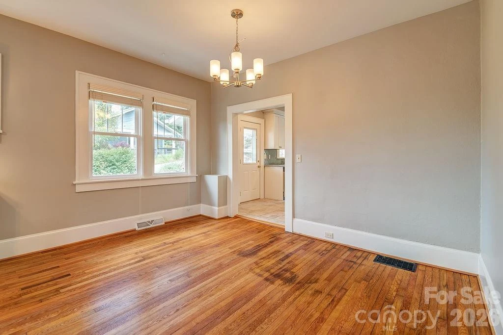11 Temple Avenue - Photo 8