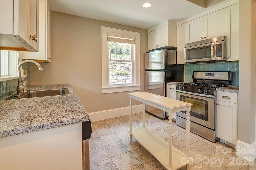11 Temple Avenue - Photo 11