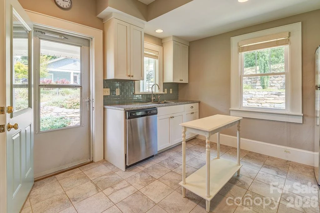 11 Temple Avenue - Photo 12