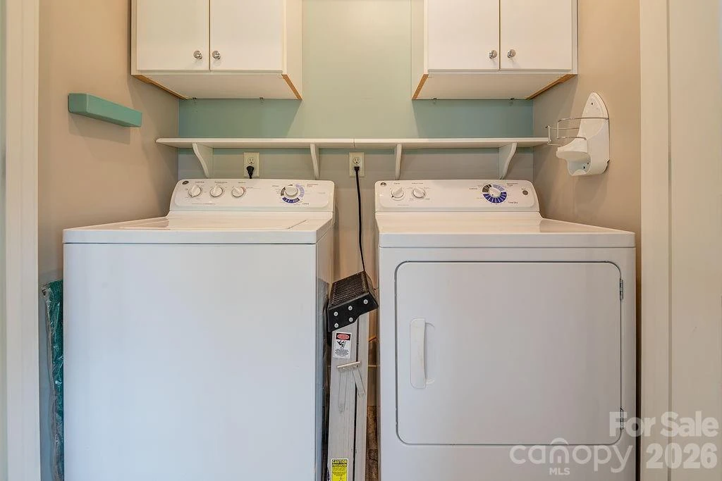 11 Temple Avenue - Photo 14