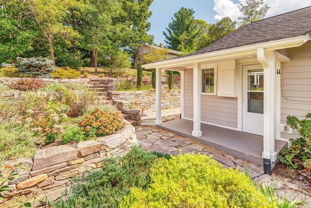 11 Temple Avenue - Photo 26