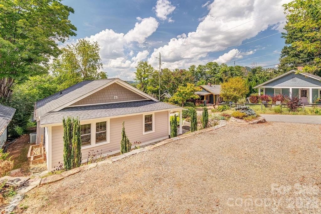 11 Temple Avenue - Photo 32
