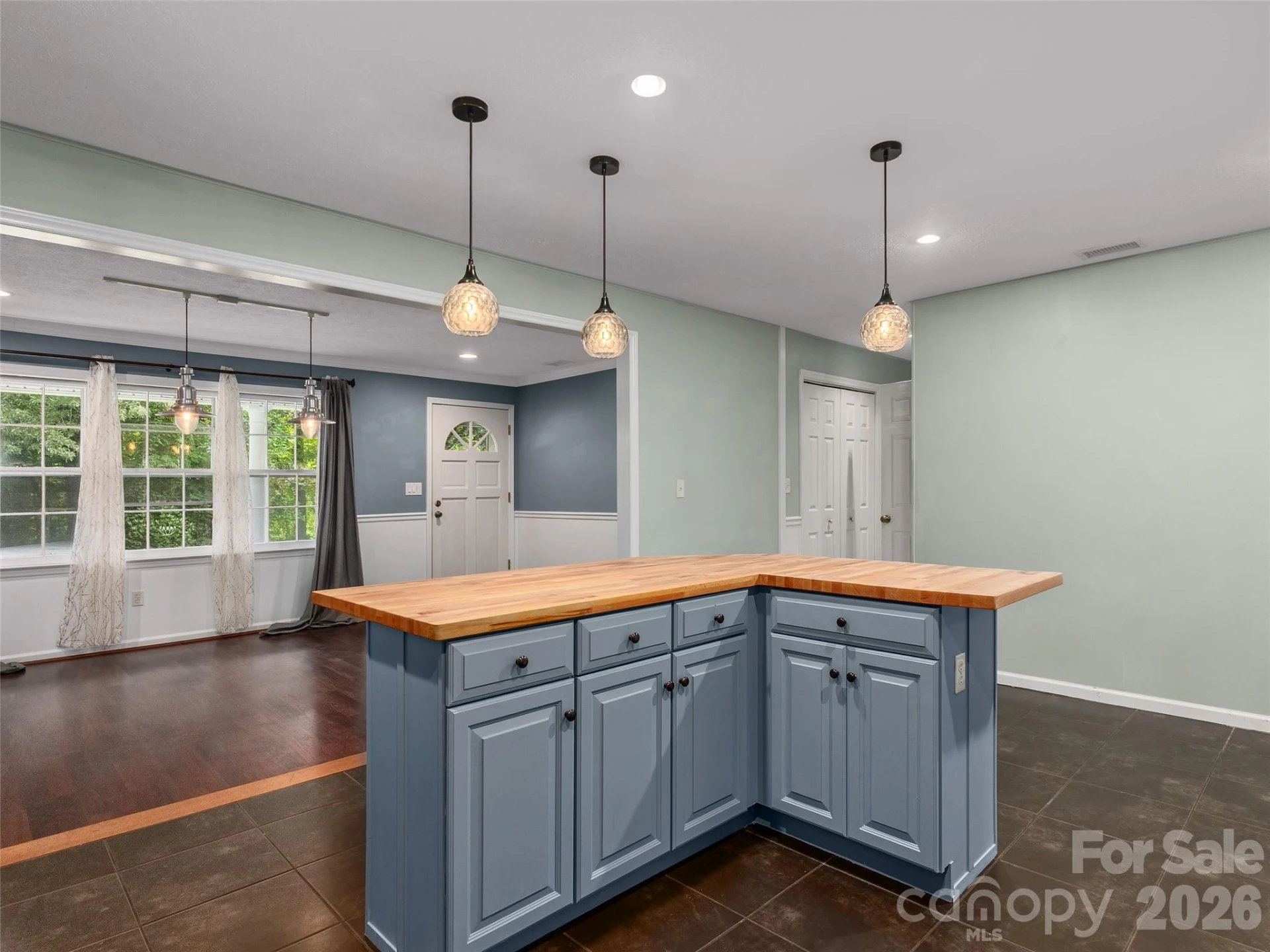 921 Indian Hill Road - Photo 6
