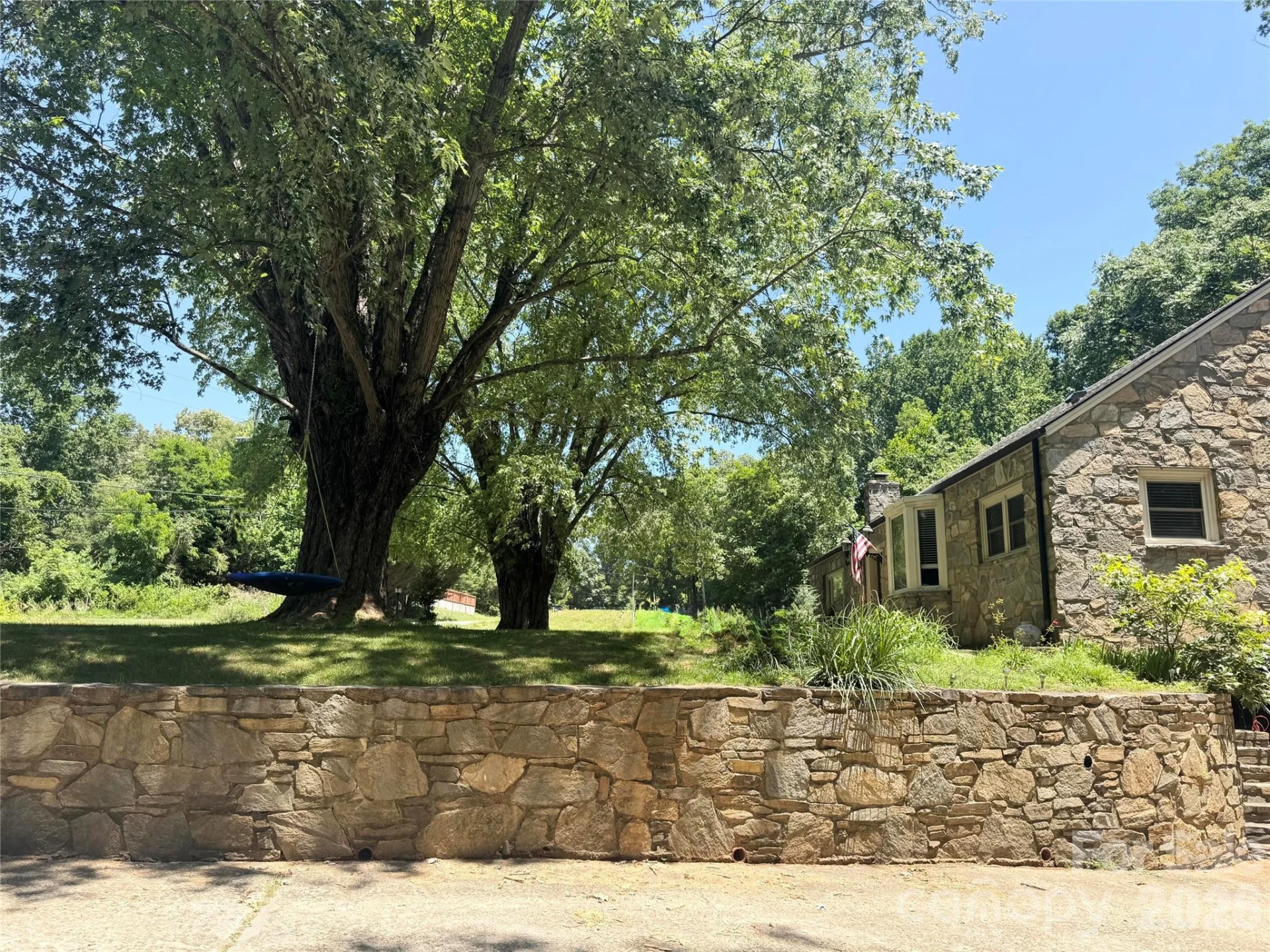 920 Sand Hill Road - Photo 2