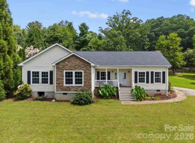 97 Meadowview Drive, Saluda, NC, 28773