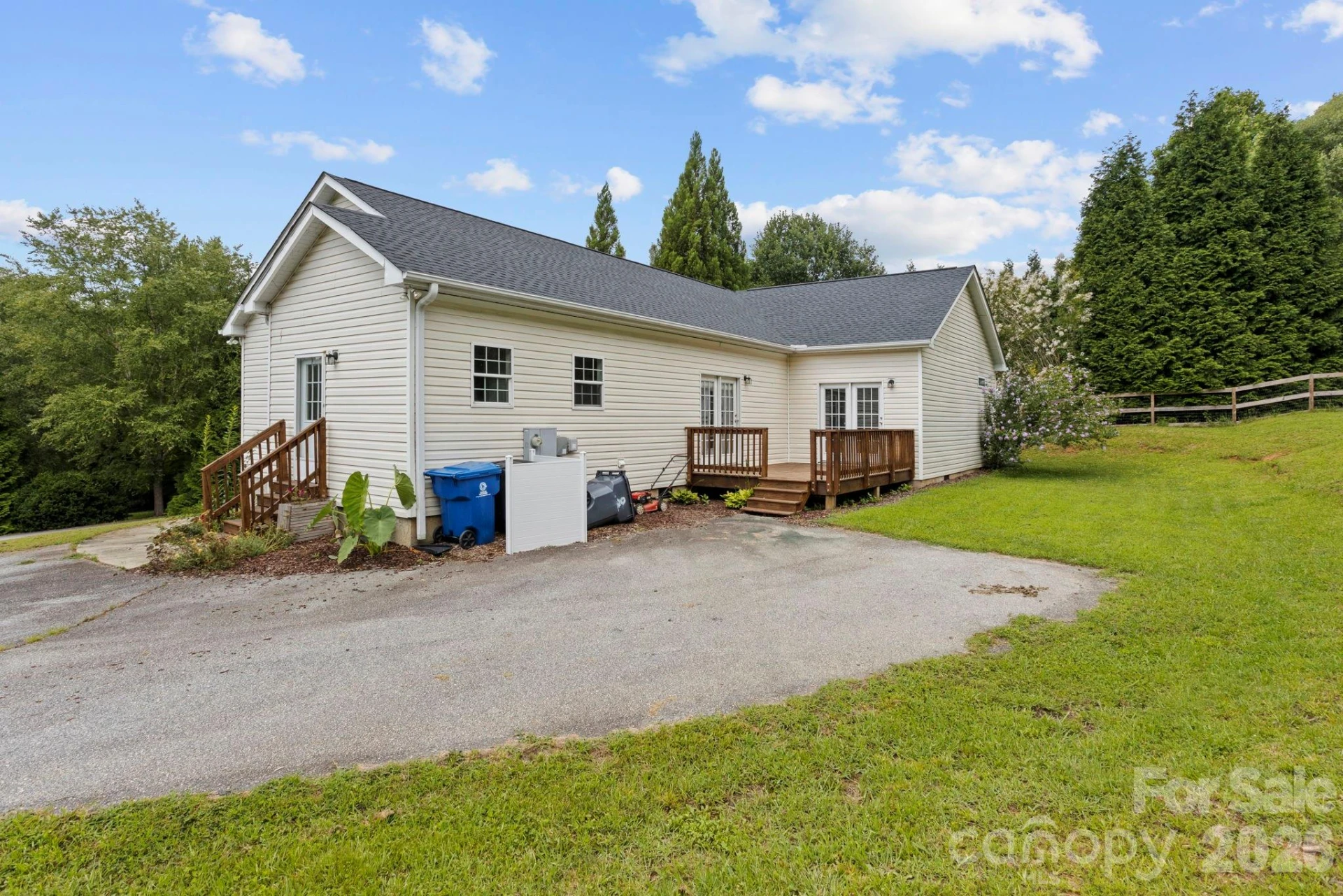 97 Meadowview Drive - Photo 30