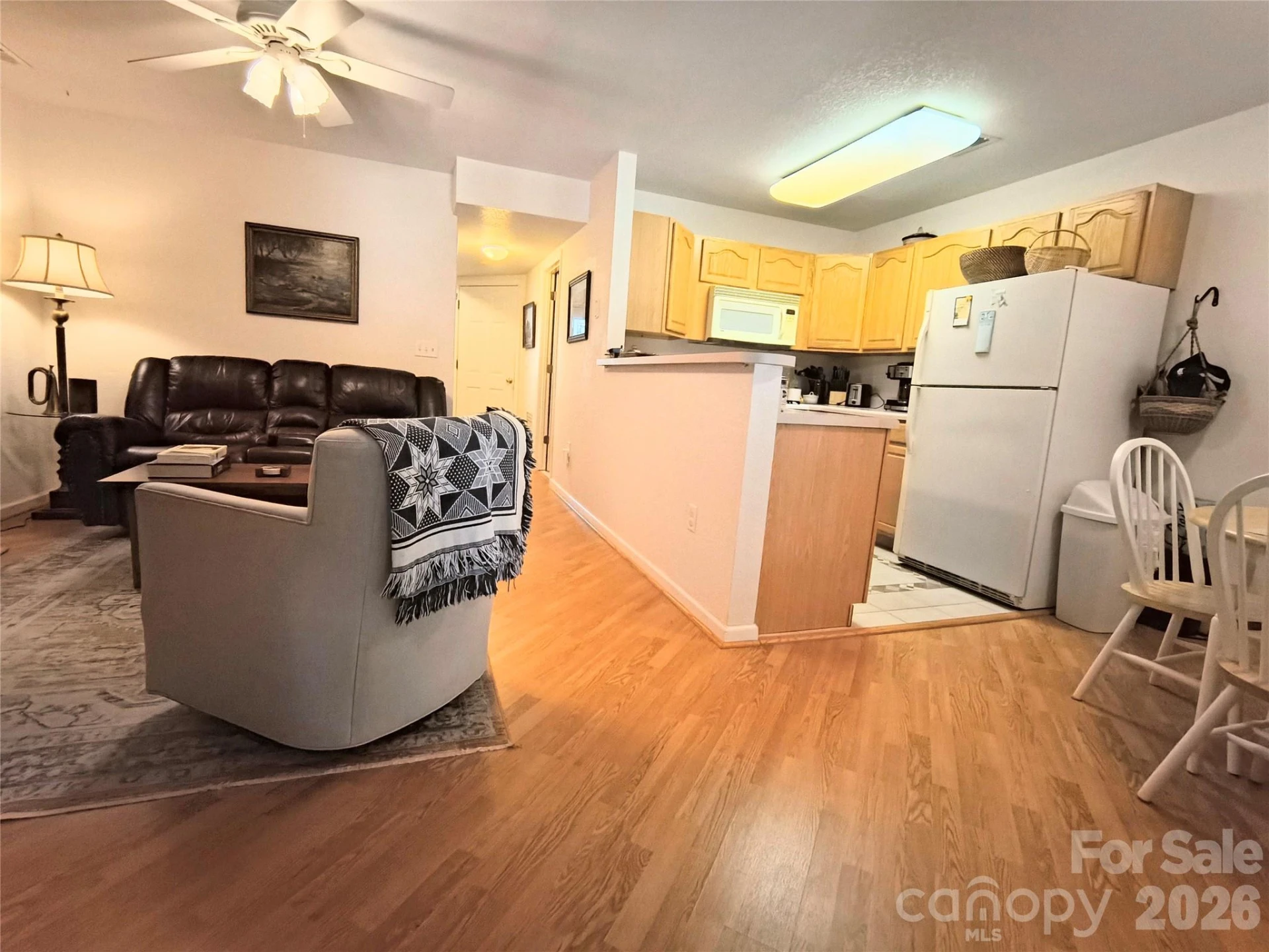 102 S Park Lane - Photo 2