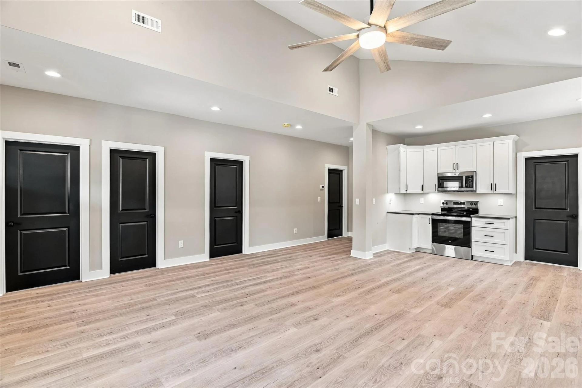 156 Edwards Avenue - Photo 13