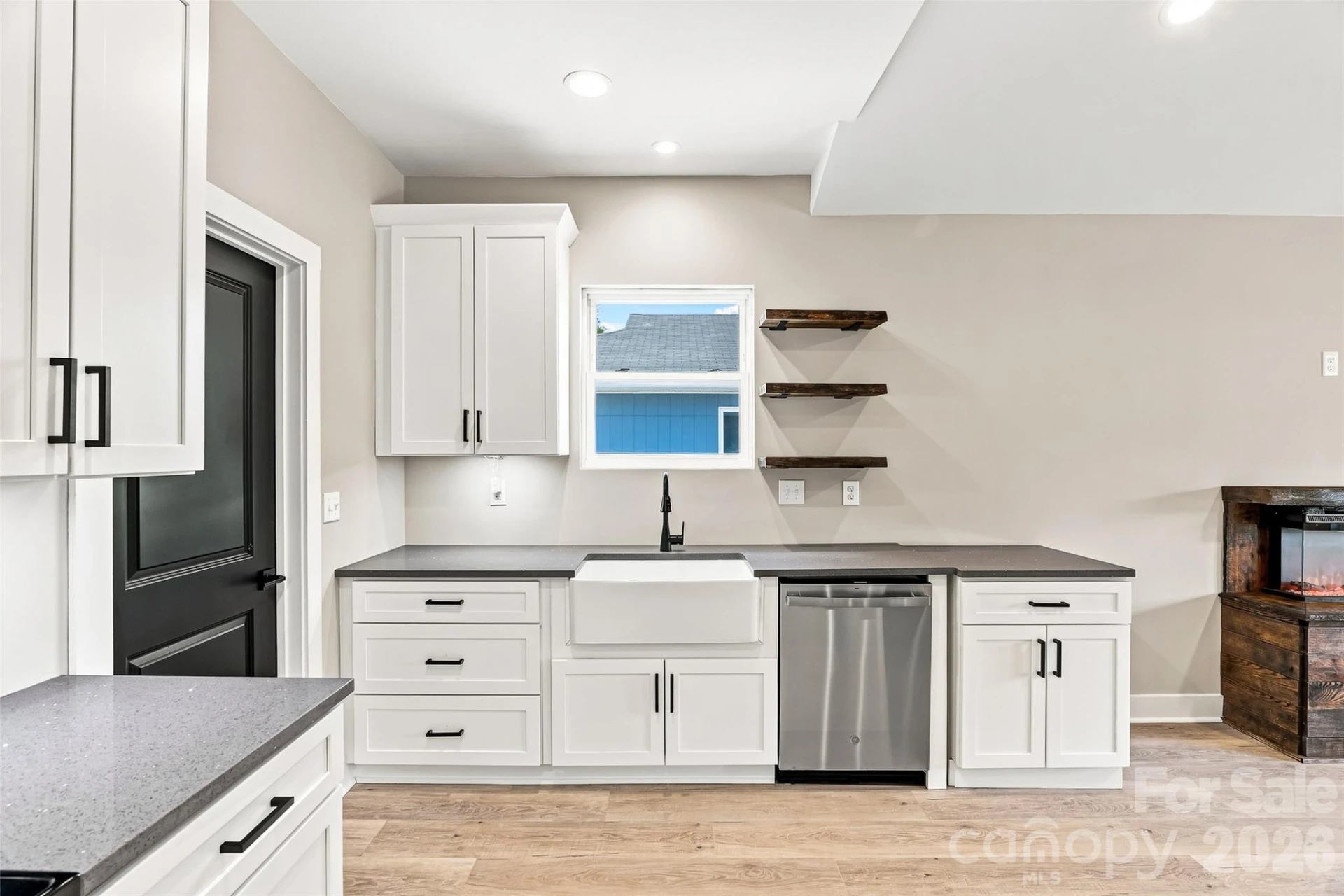 156 Edwards Avenue - Photo 16