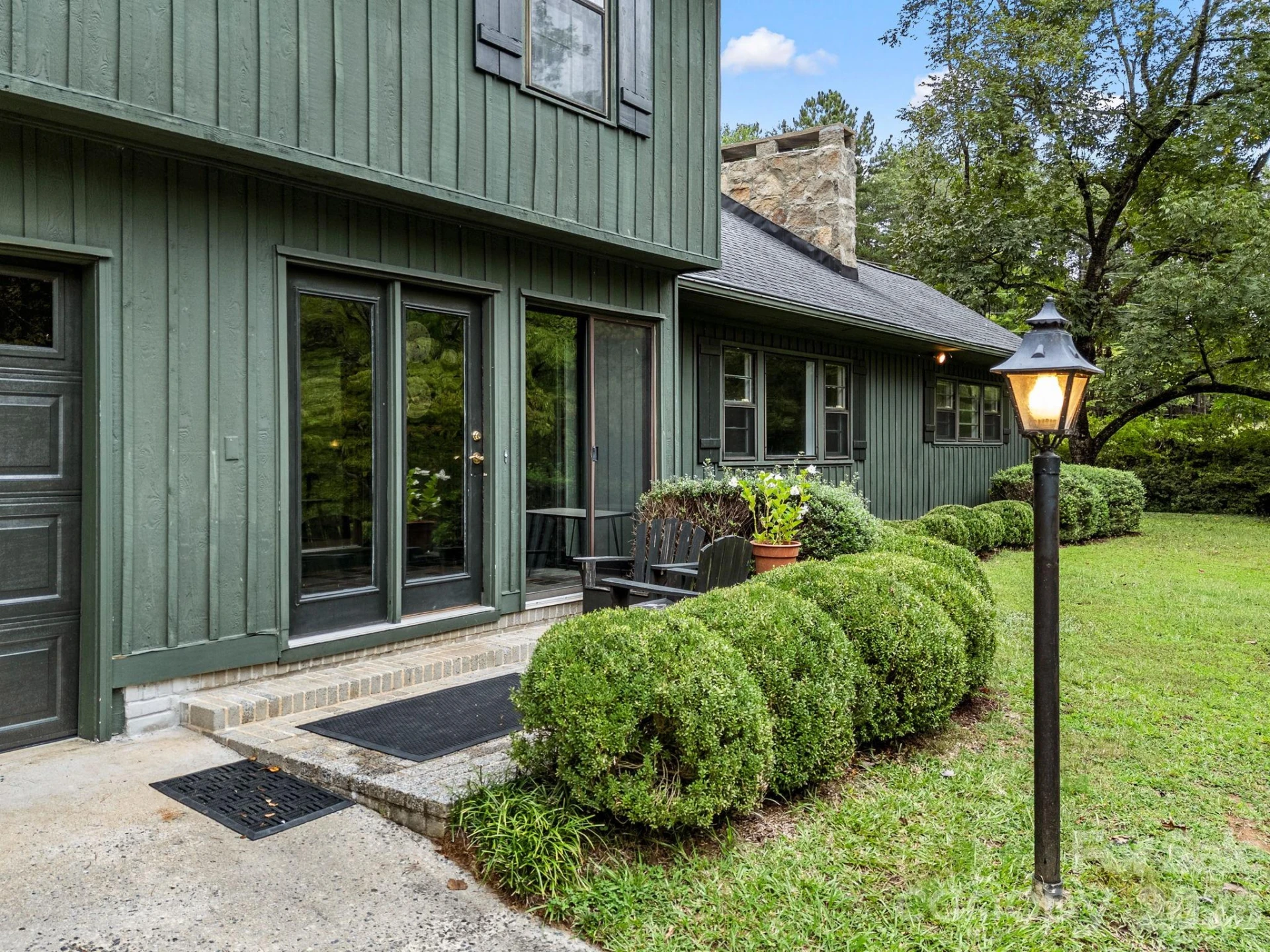 1164 Garrett Road - Photo 3