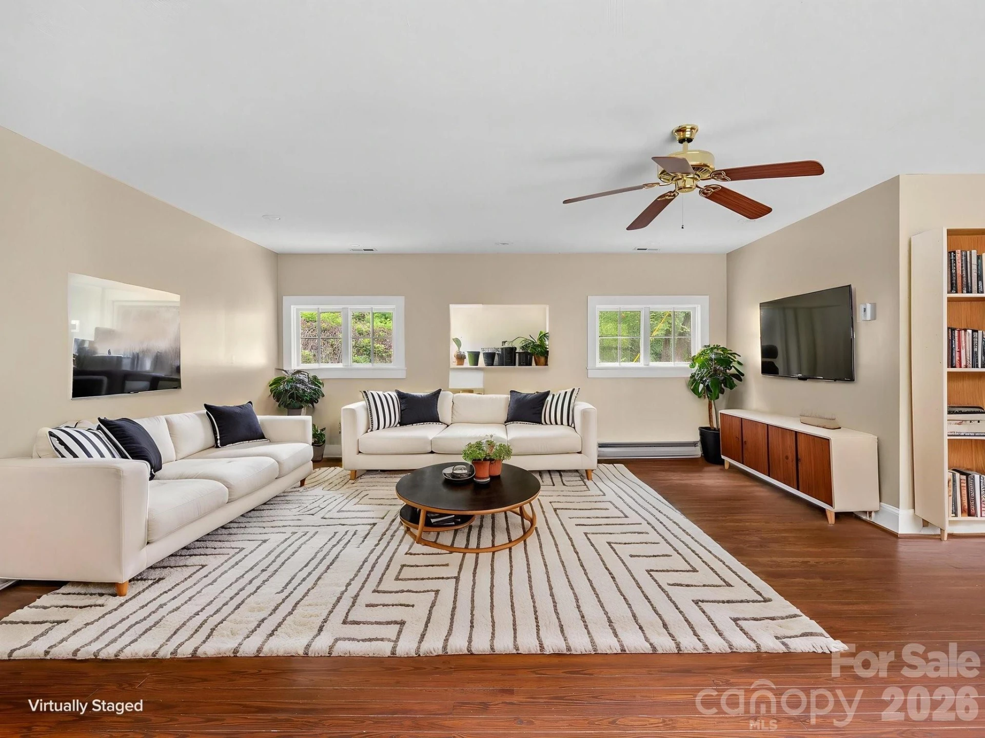 1164 Garrett Road - Photo 6