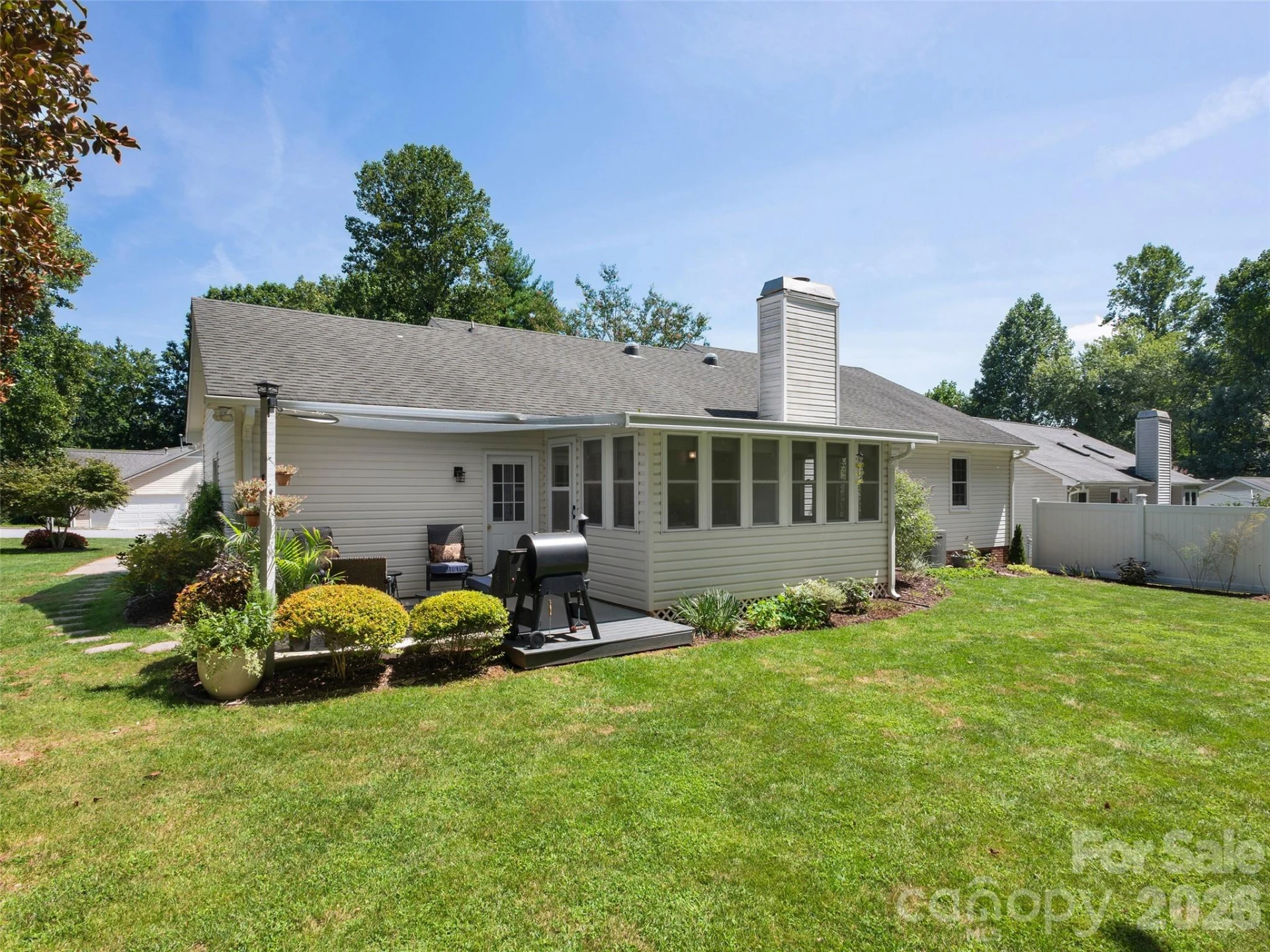 22 Southchase Drive - Photo 28