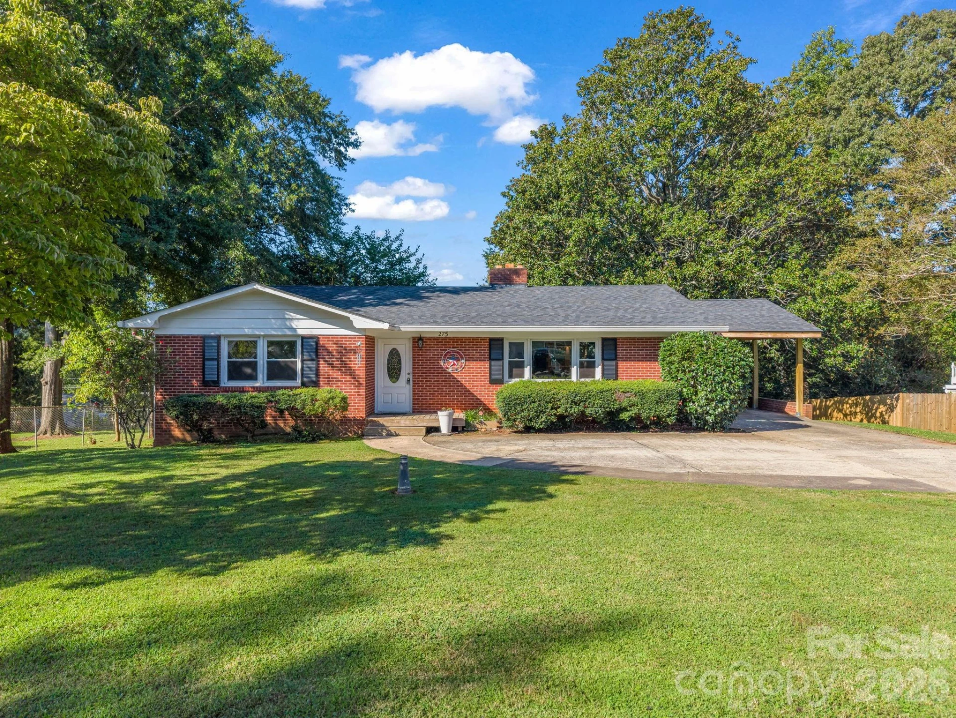 275 Tanner Street - Photo 2