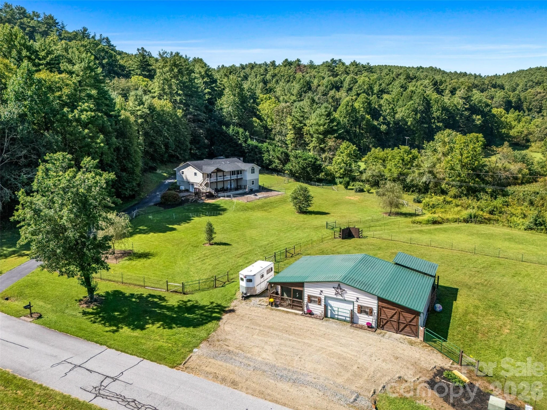 202 Morgan Drive - Photo 2