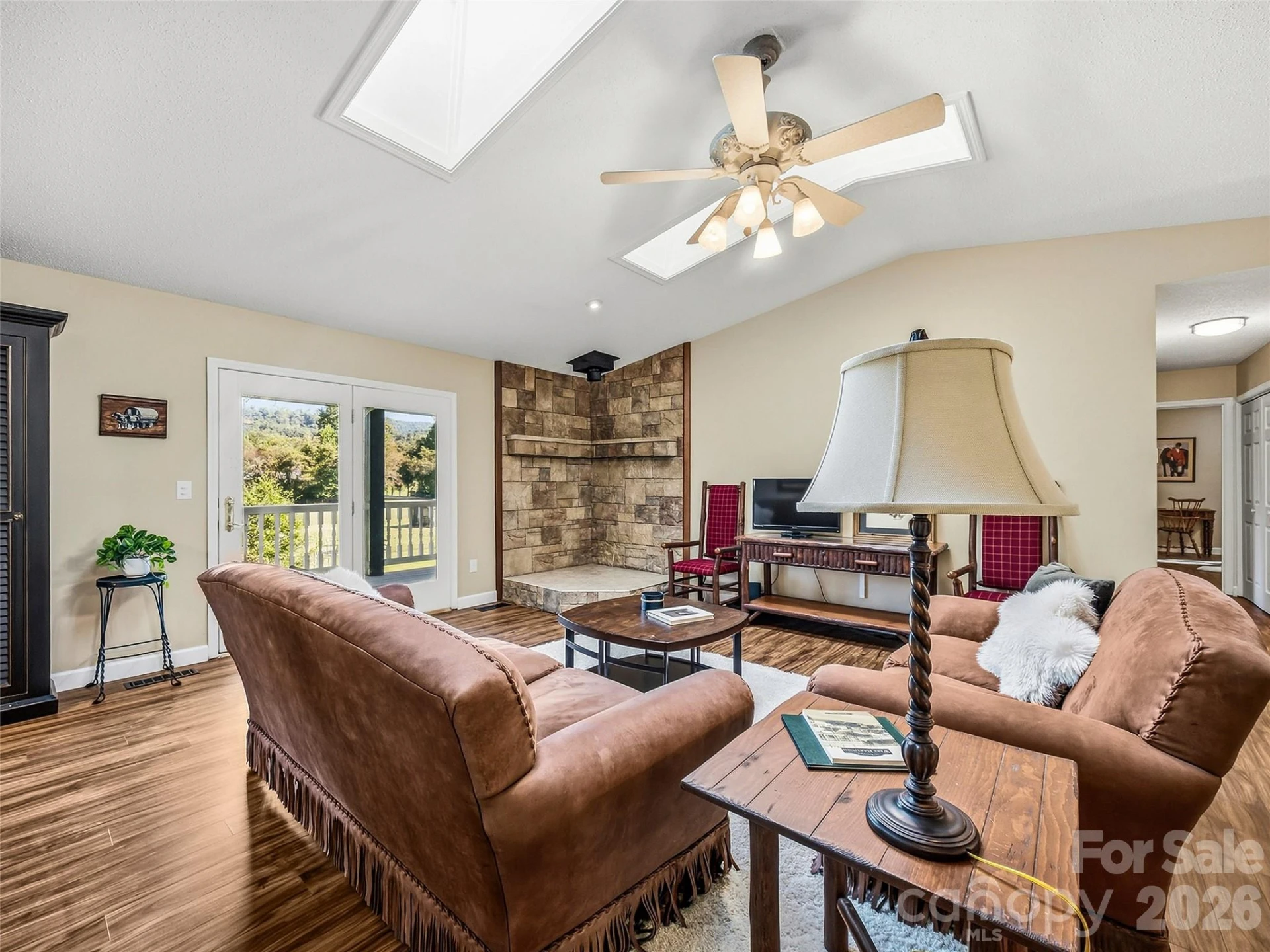 202 Morgan Drive - Photo 5