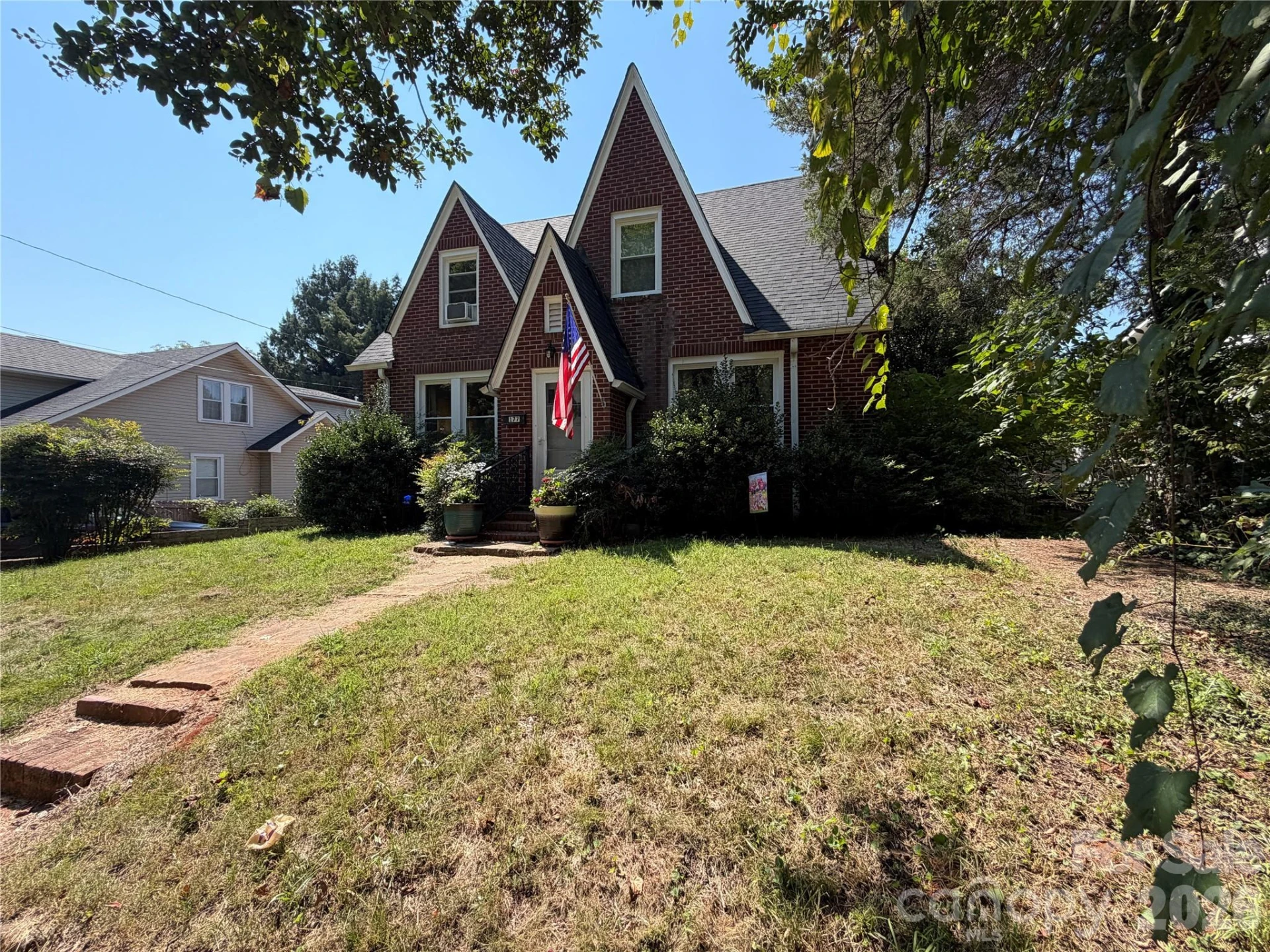 177 W 6th Street - Photo 2