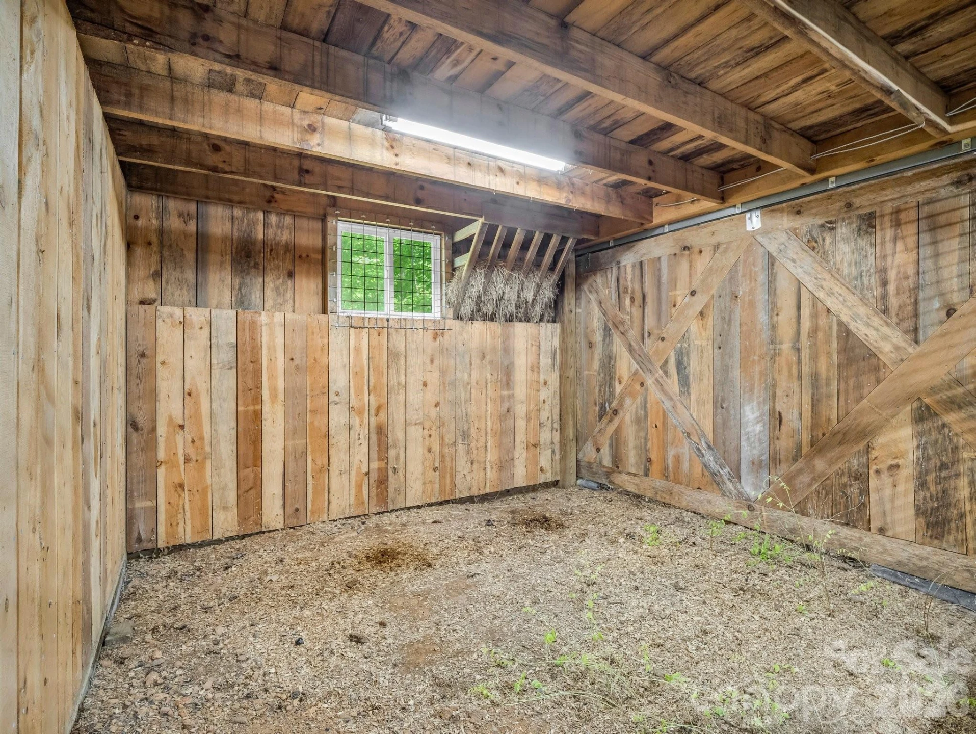 980 Mountain Forest Drive - Photo 33