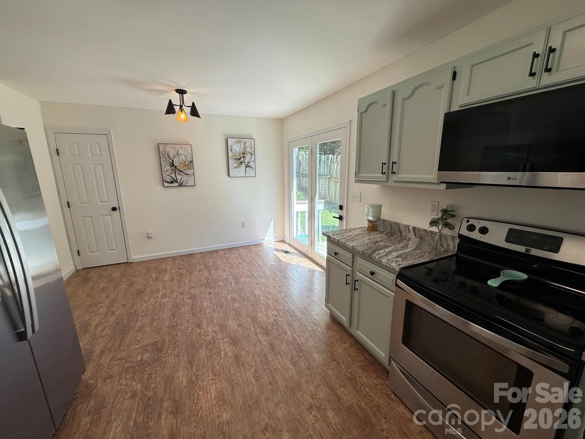 153 Locust Court - Photo 12