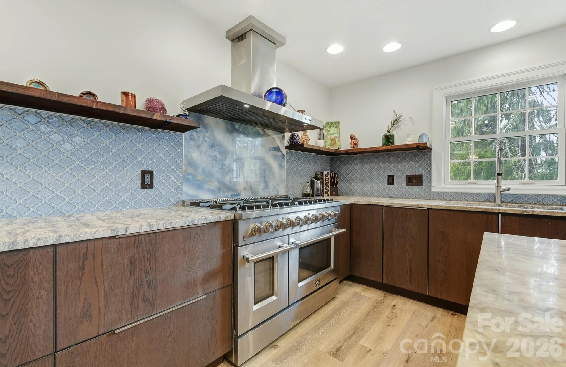 211 Pinner Road - Photo 3