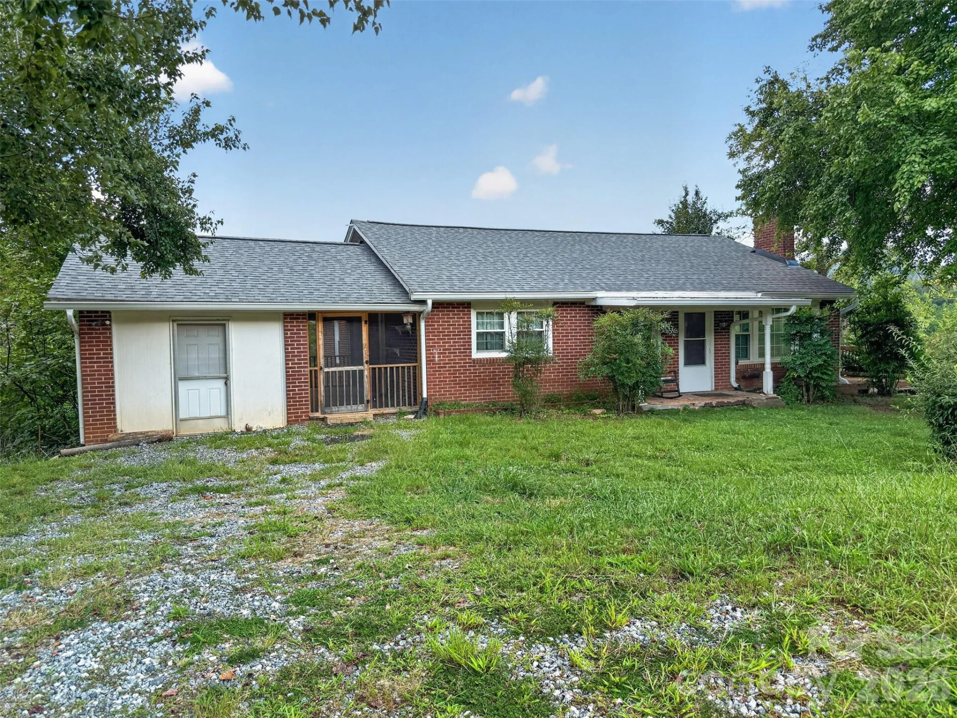 683 McDaniel Road - Photo 2