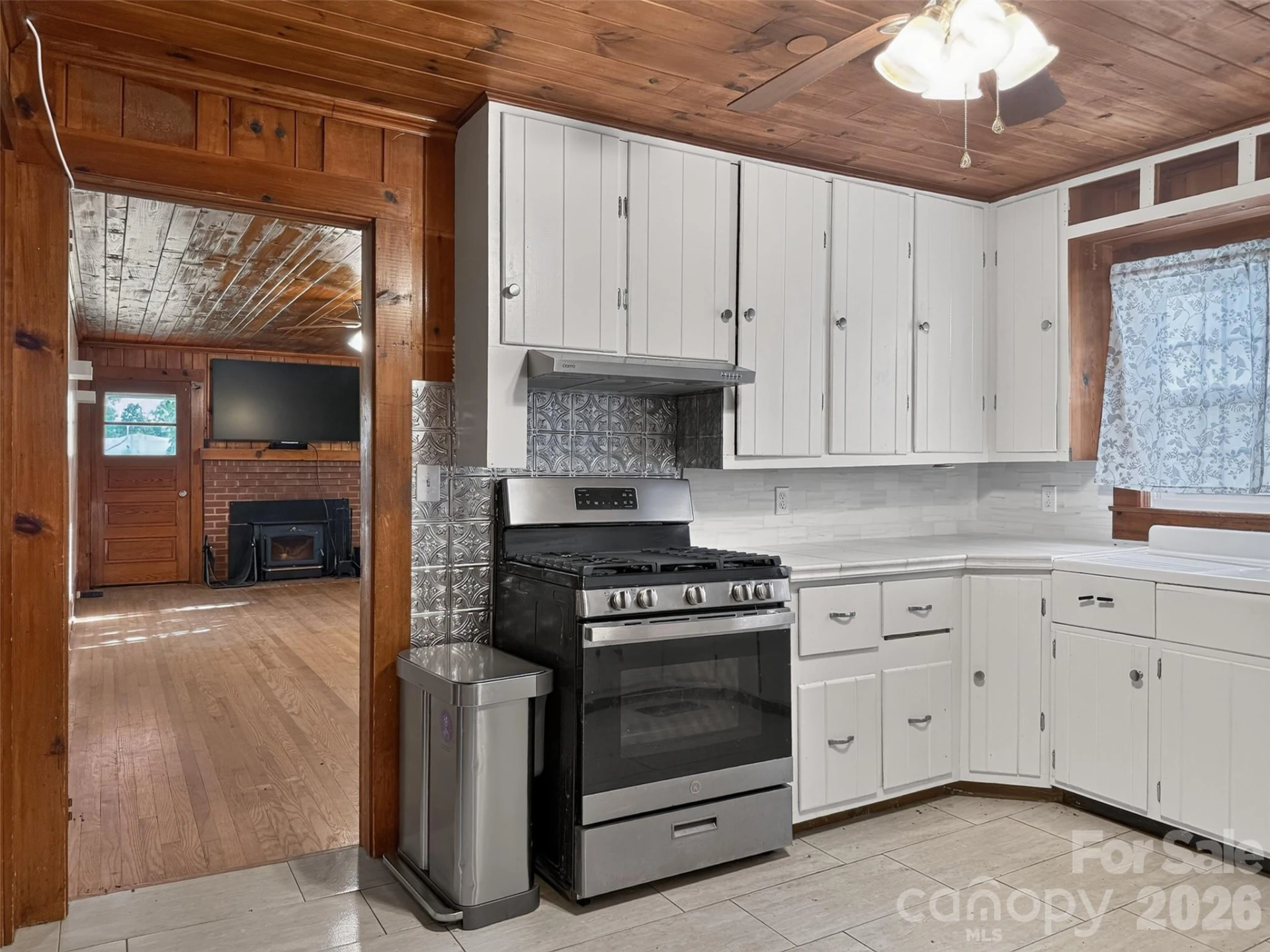 683 McDaniel Road - Photo 7